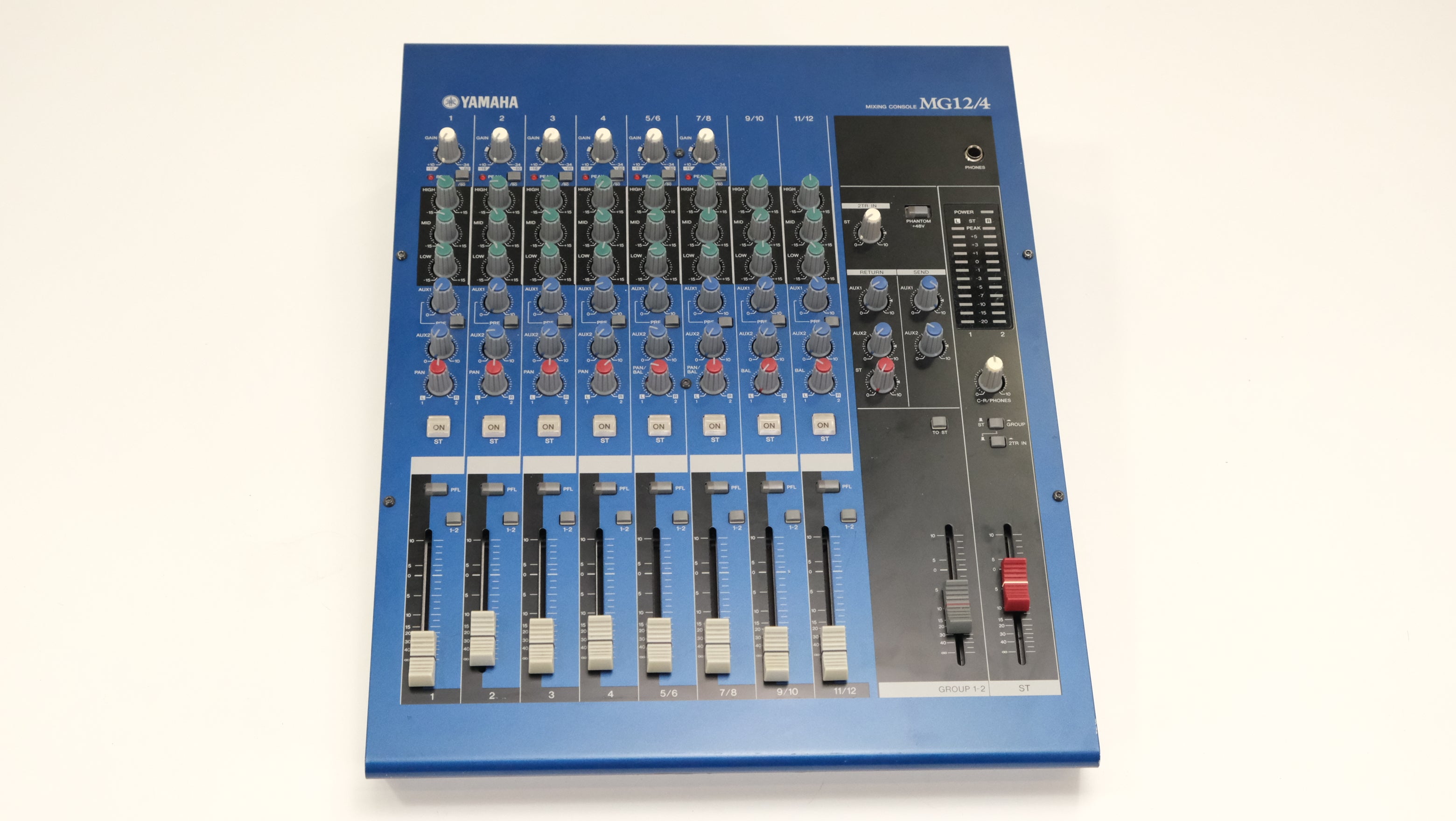 Yamaha MG12/4 -  8 channel Mixer in box