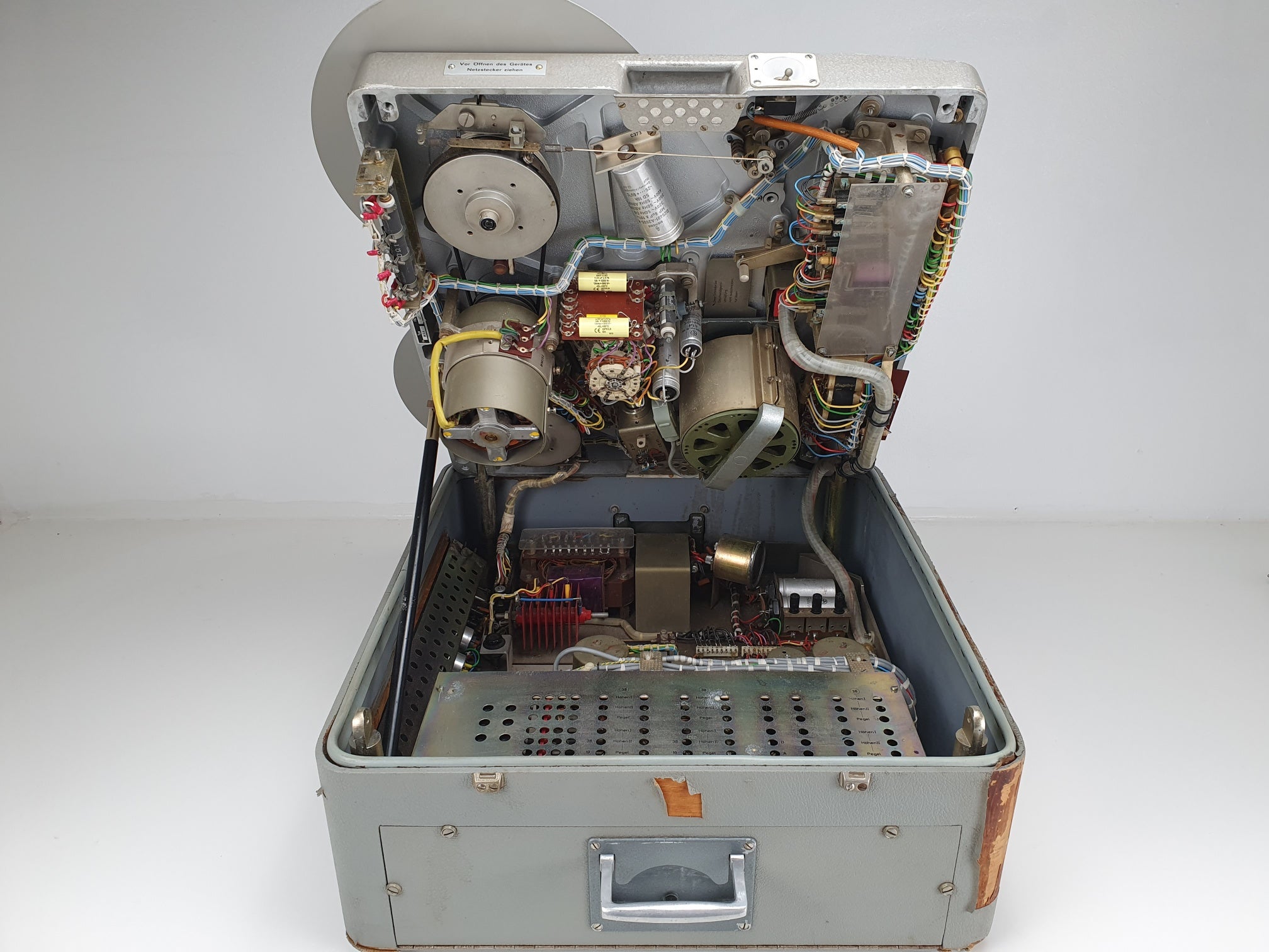 Telefunken M5B stereo bandrecorder in koffer met beschermfolie en handleiding - Onderhoud uitgevoerd