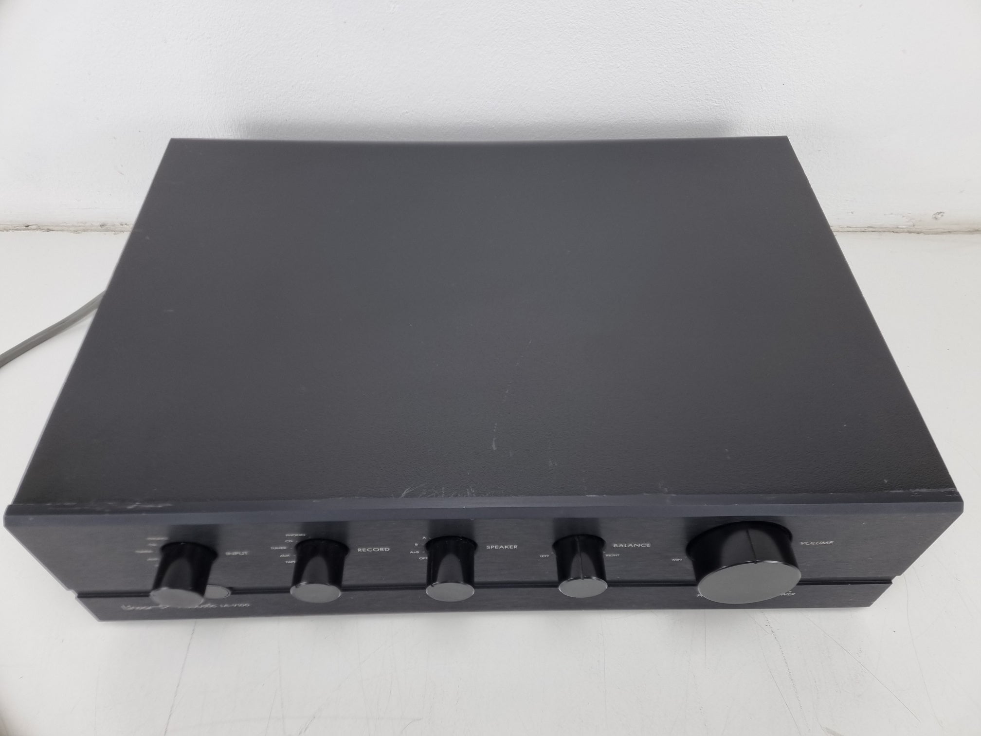 Linear Acoustic LA-V100 - Stereo-versterker, echte klasse A - Volledig nagekeken