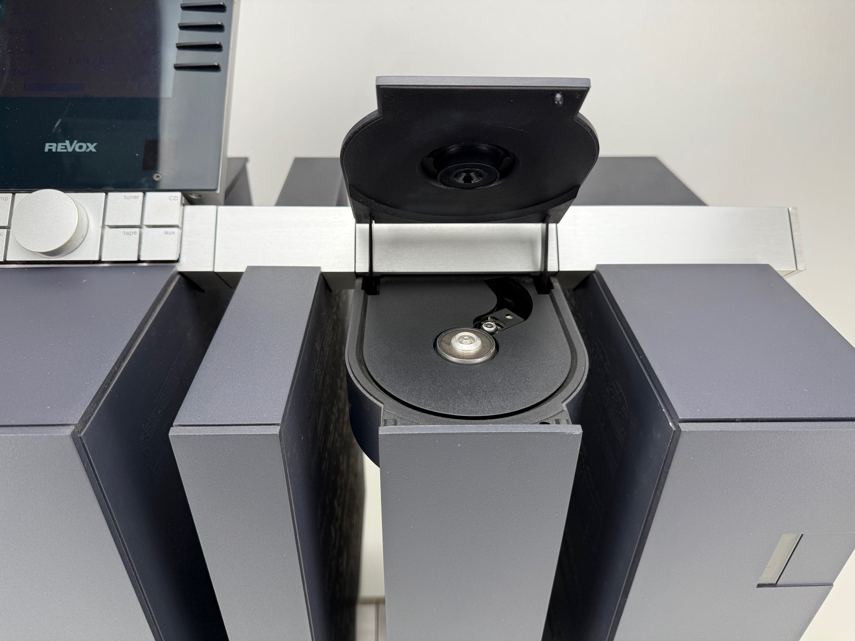 Studer Revox Evolution System complete set: tuner, cd-speler, cassettespeler en versterker.