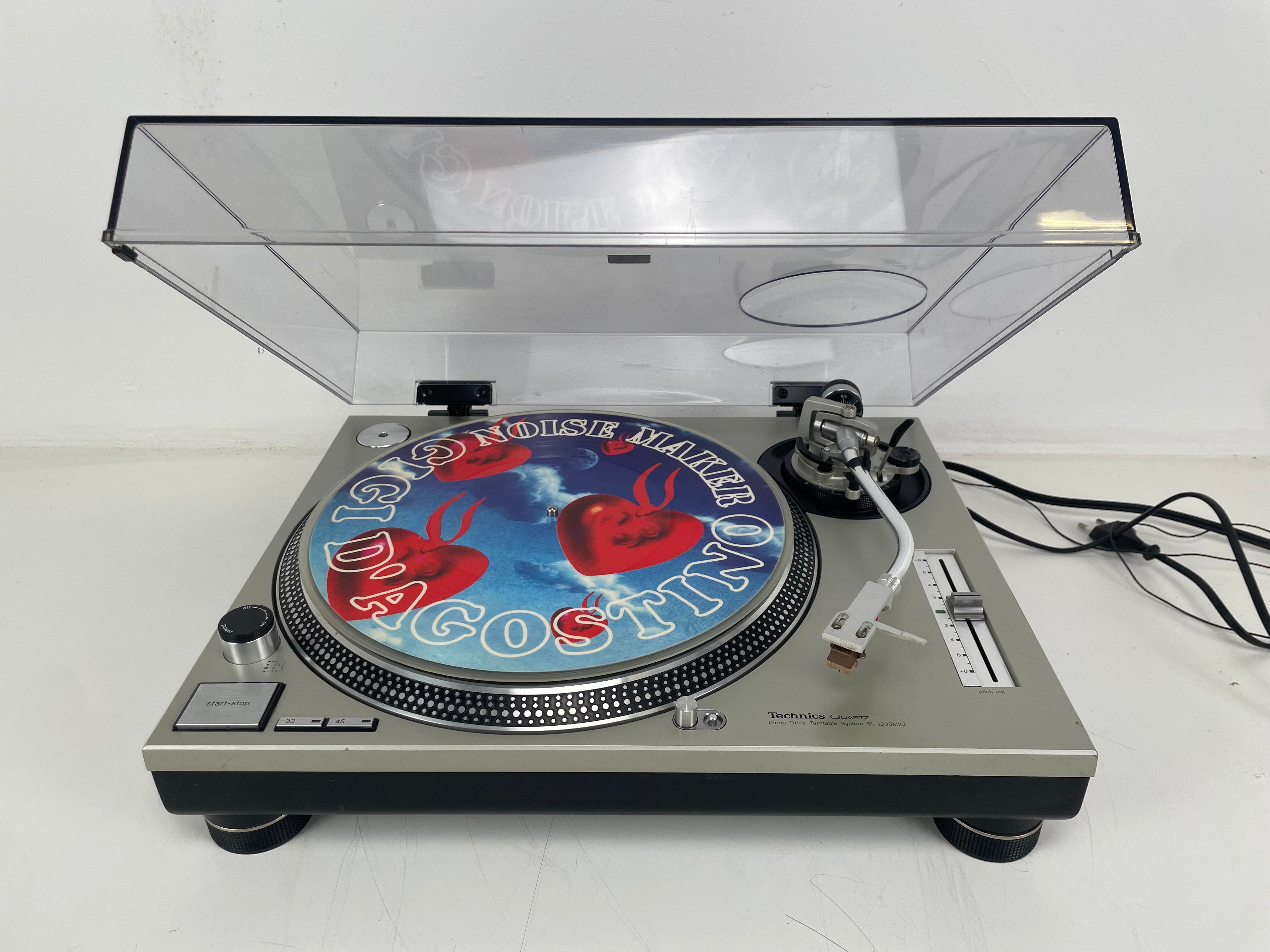 Technics - SL1200 MK2 - Direct-Drive - Original Dustcover -  Shure Encore Me 70B Stylus - Serviced (Repaired)