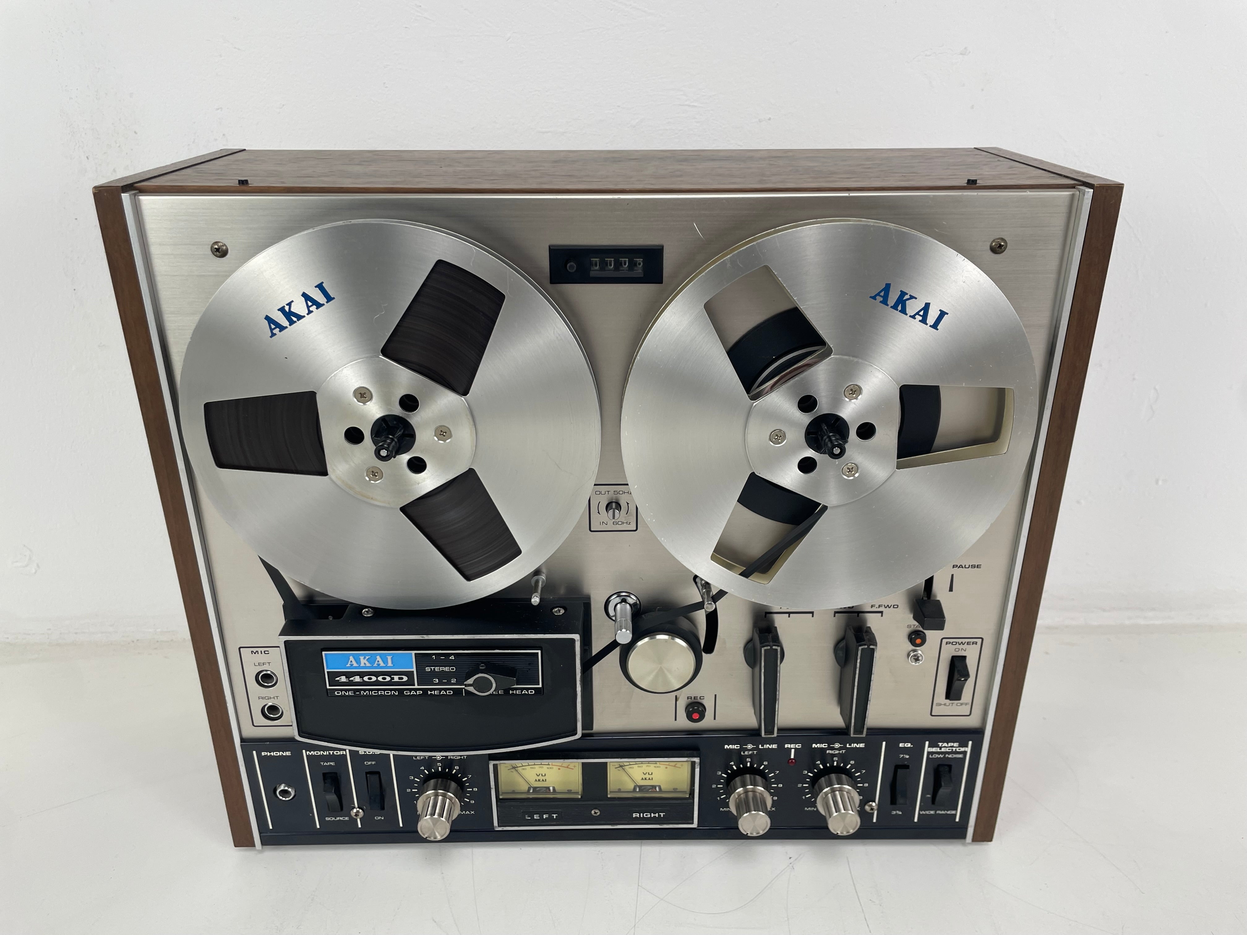 Akai - 4400D - Reel to Reel Deck - 3-Head - 18 CM - Serviced (Repaired)