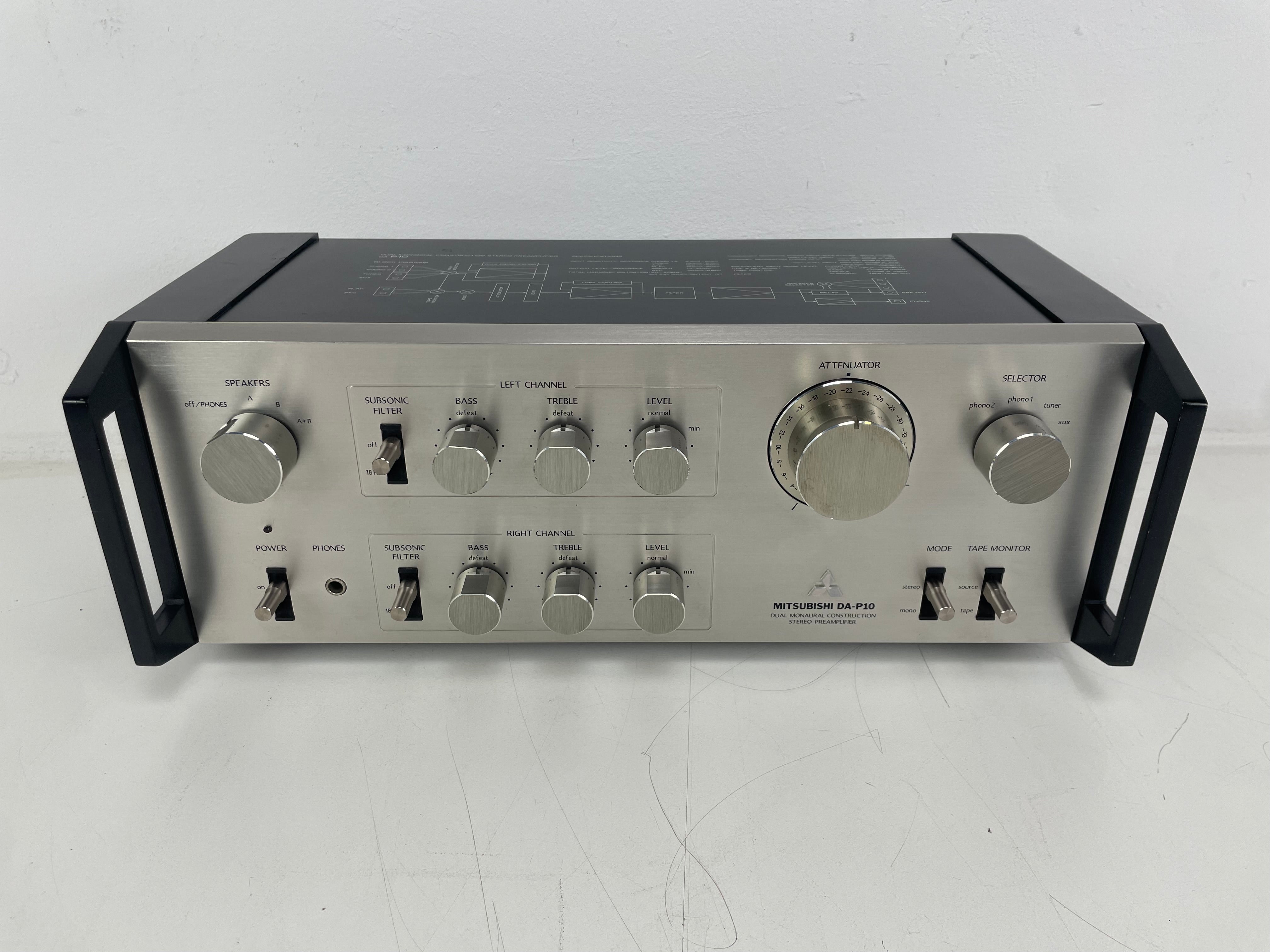 Mitsubishi - DA-P10 - Stereo Pre Amplifier