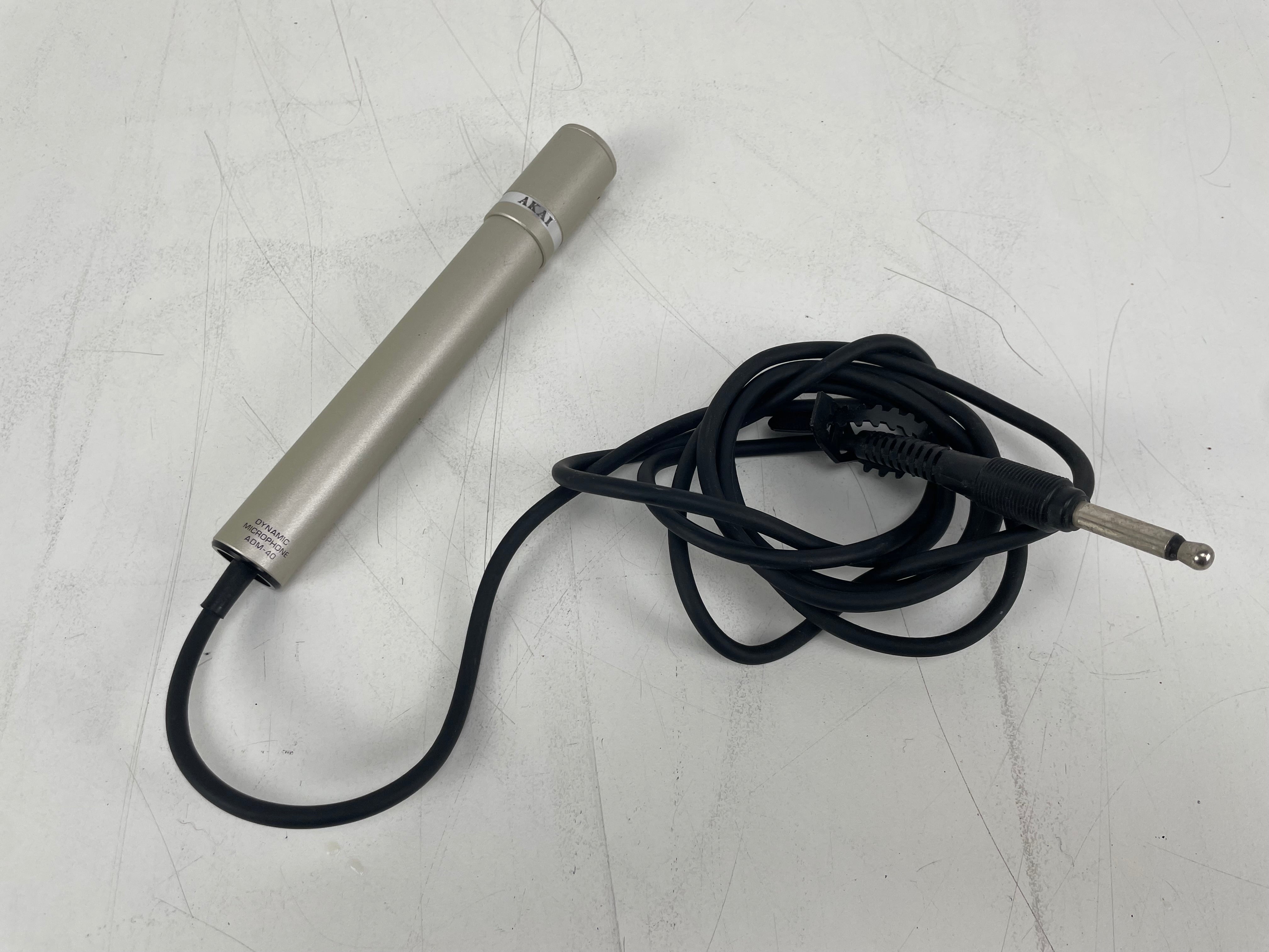 Akai - ADM-40 - Dynamic Microphone