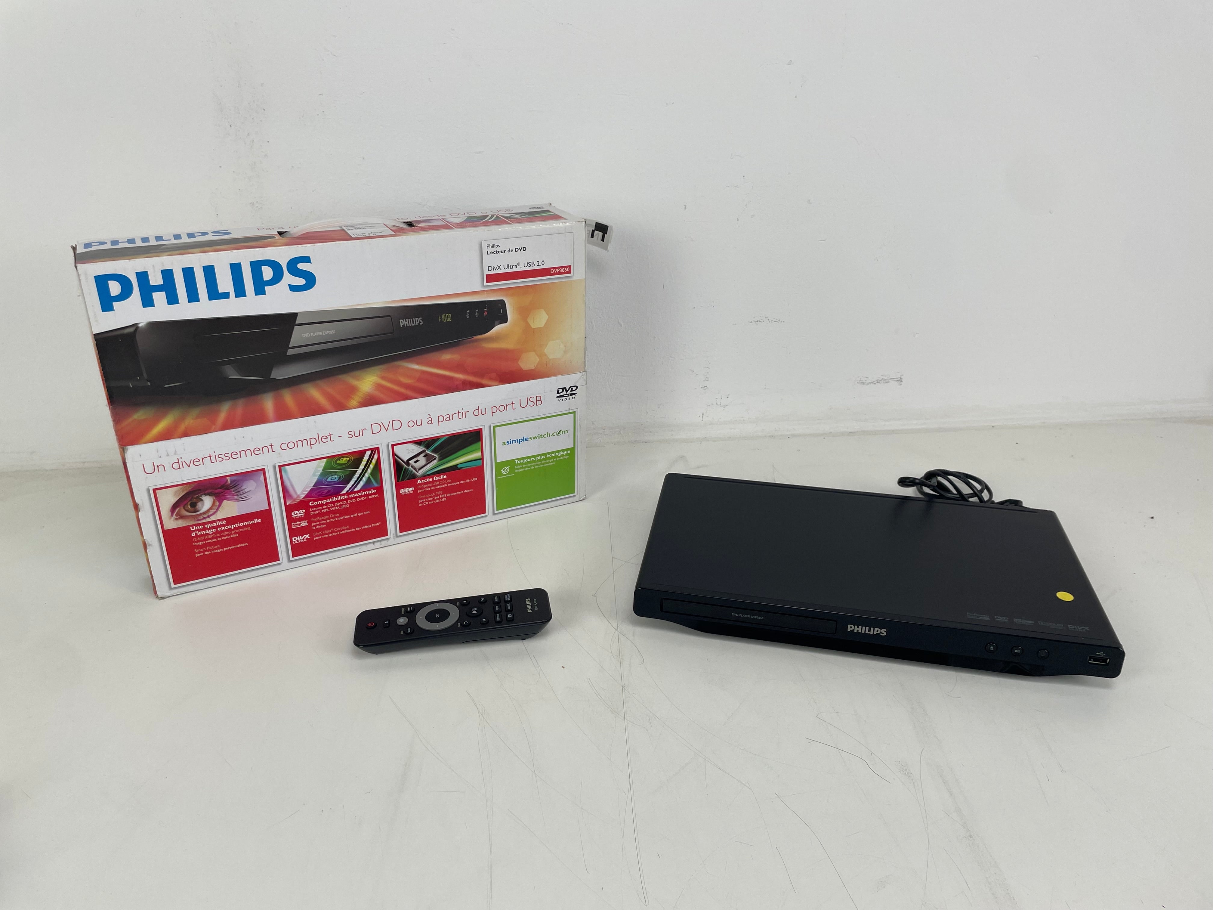 Philips - DVP3850/12 - DVD-Player - Inc. Remote/Original Box
