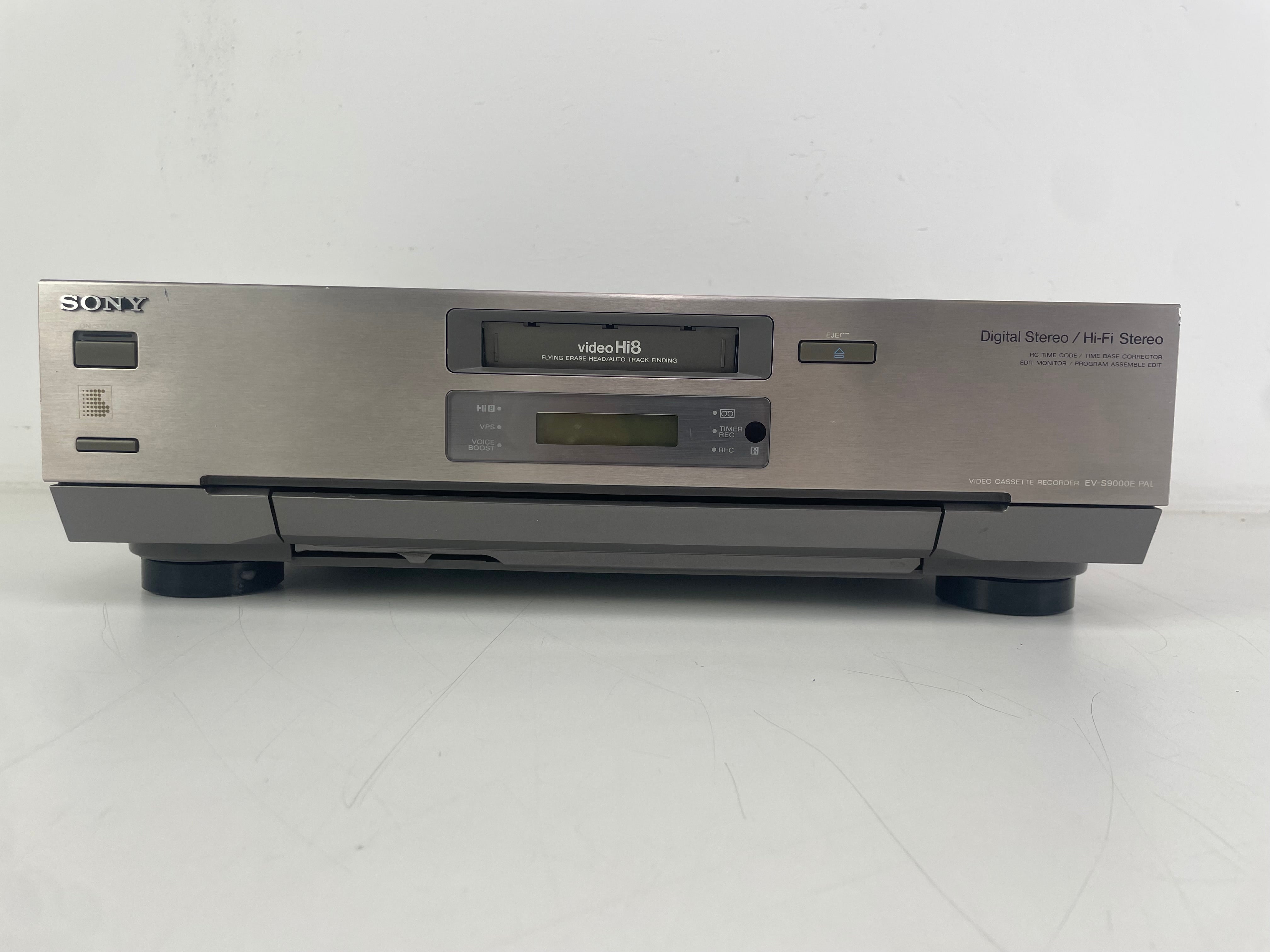 Sony - EV-S9000E PAL - Video HI8 - Video Recorder - Serviced