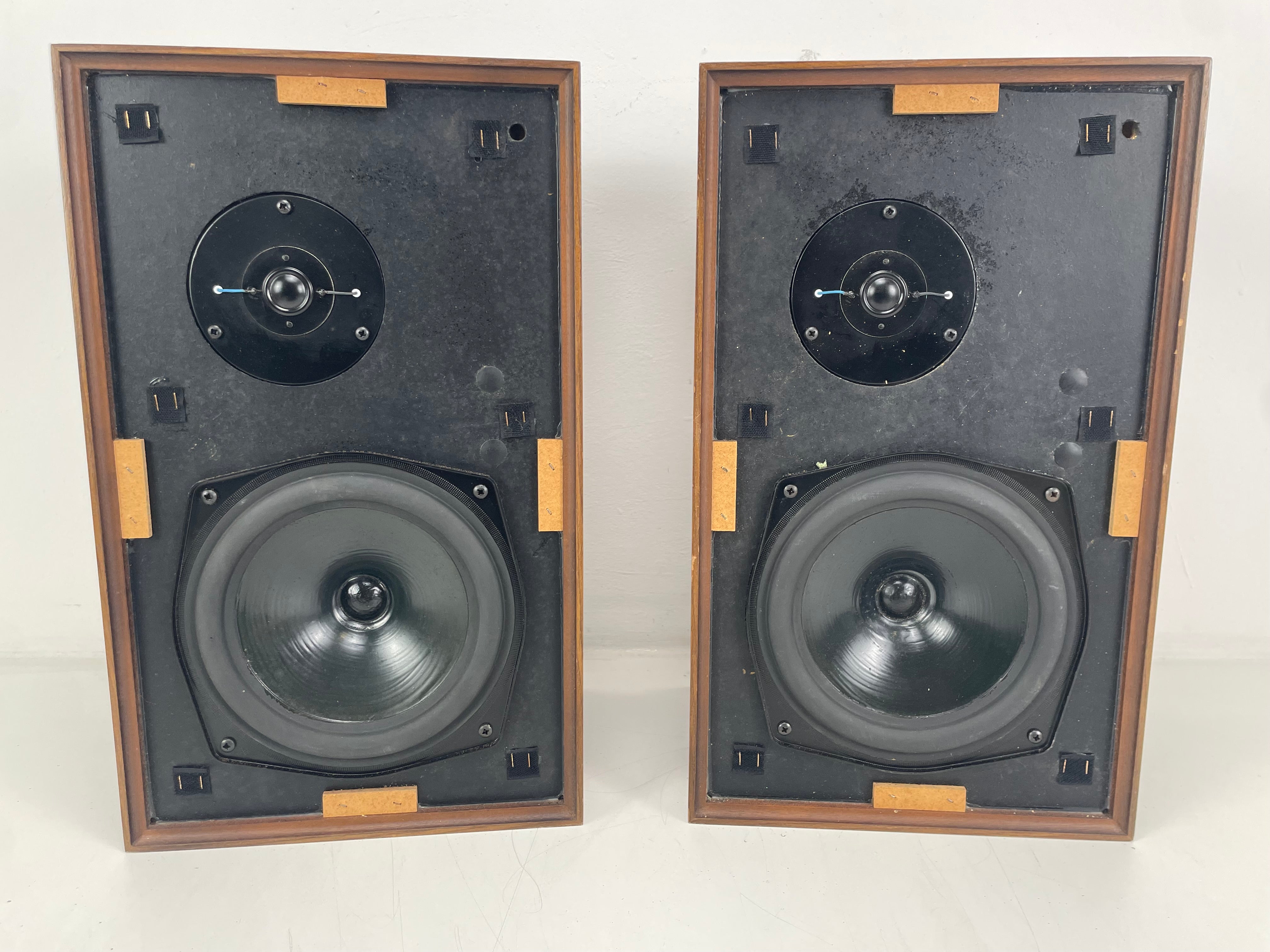 KEF - Chorale - SP1016 - 8 Ohm - Passive Bookshelf Speakers - Serviced (Repaired)