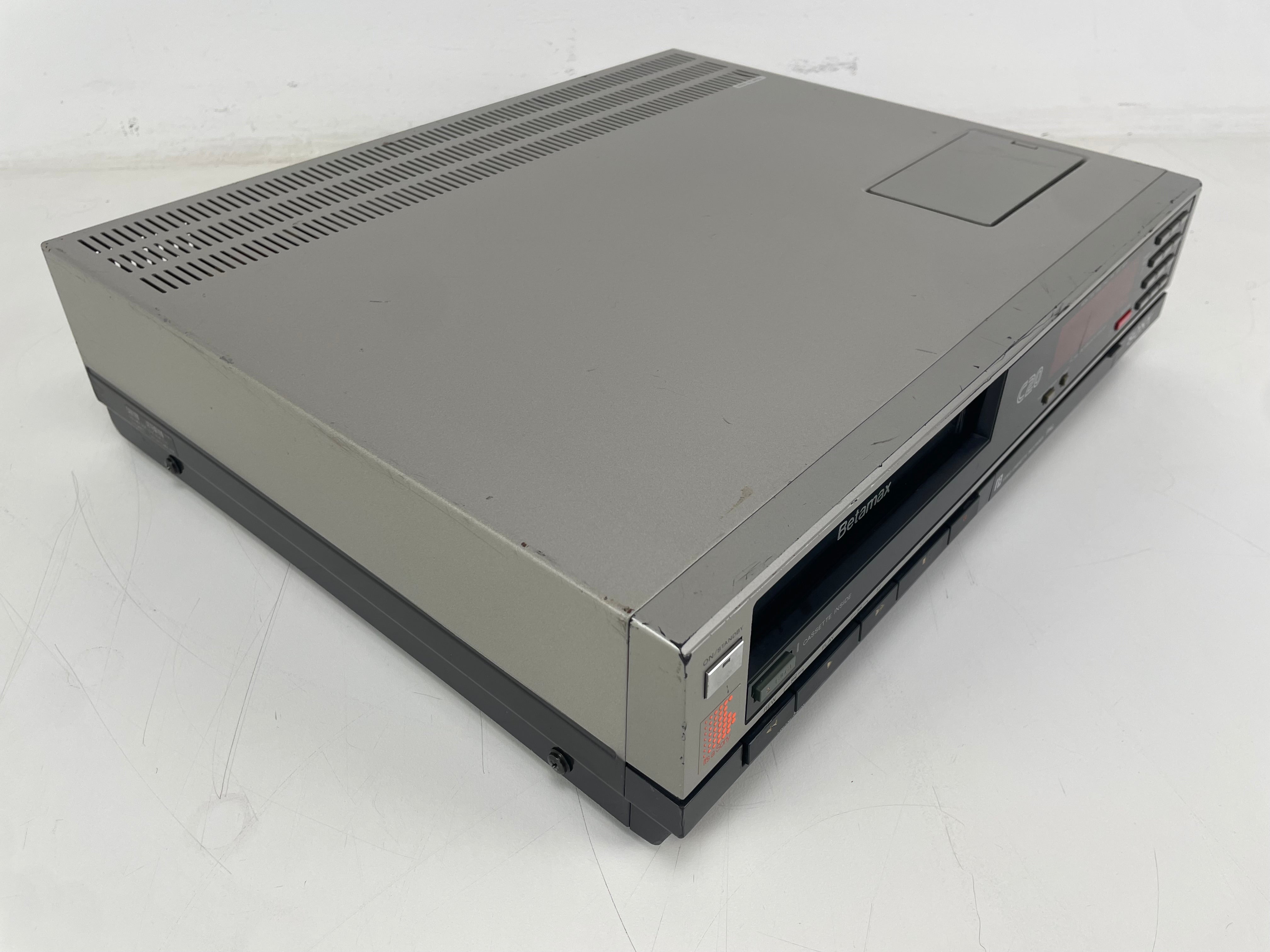 Sony - SLC20E - Betamax - Video Cassette Recorder - Serviced (Recapped/Repaired)