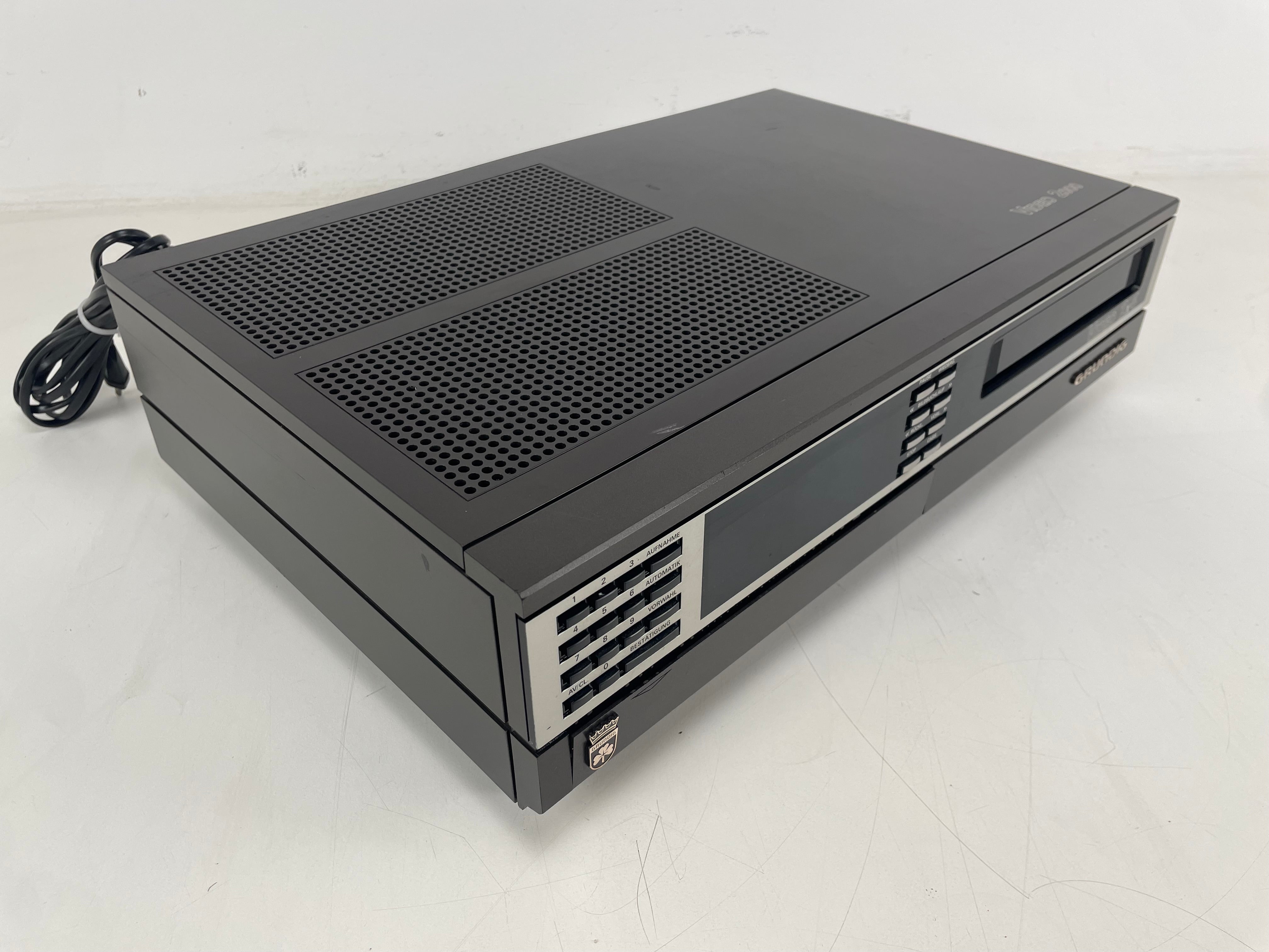 Grundig 2000a Video 2x4 – Video2000 – Video Cassette Recorder – Serviced (Recapped/Repaired)