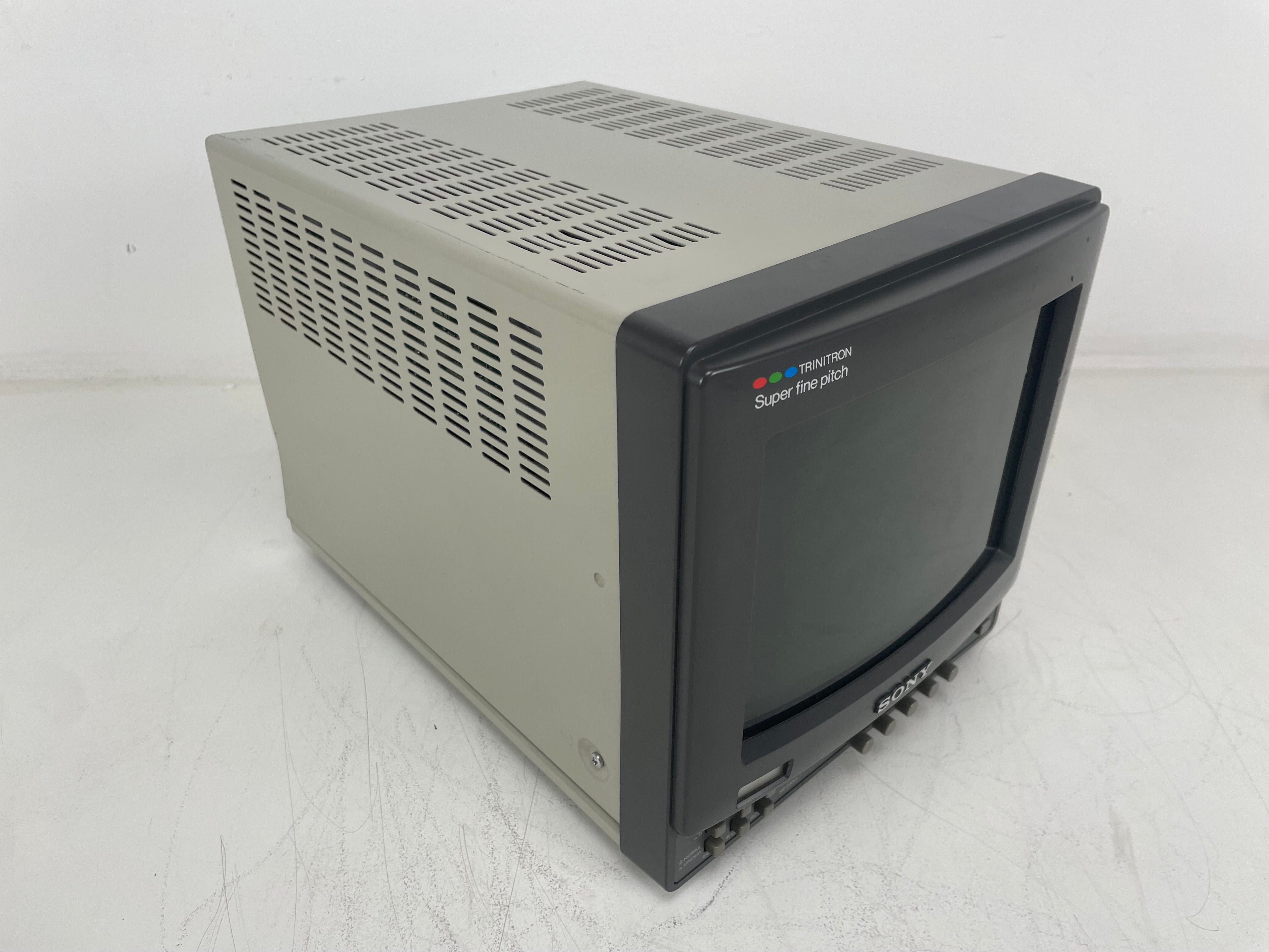 Sony - PVM-9221ME - Trinitron Color Video Monitor