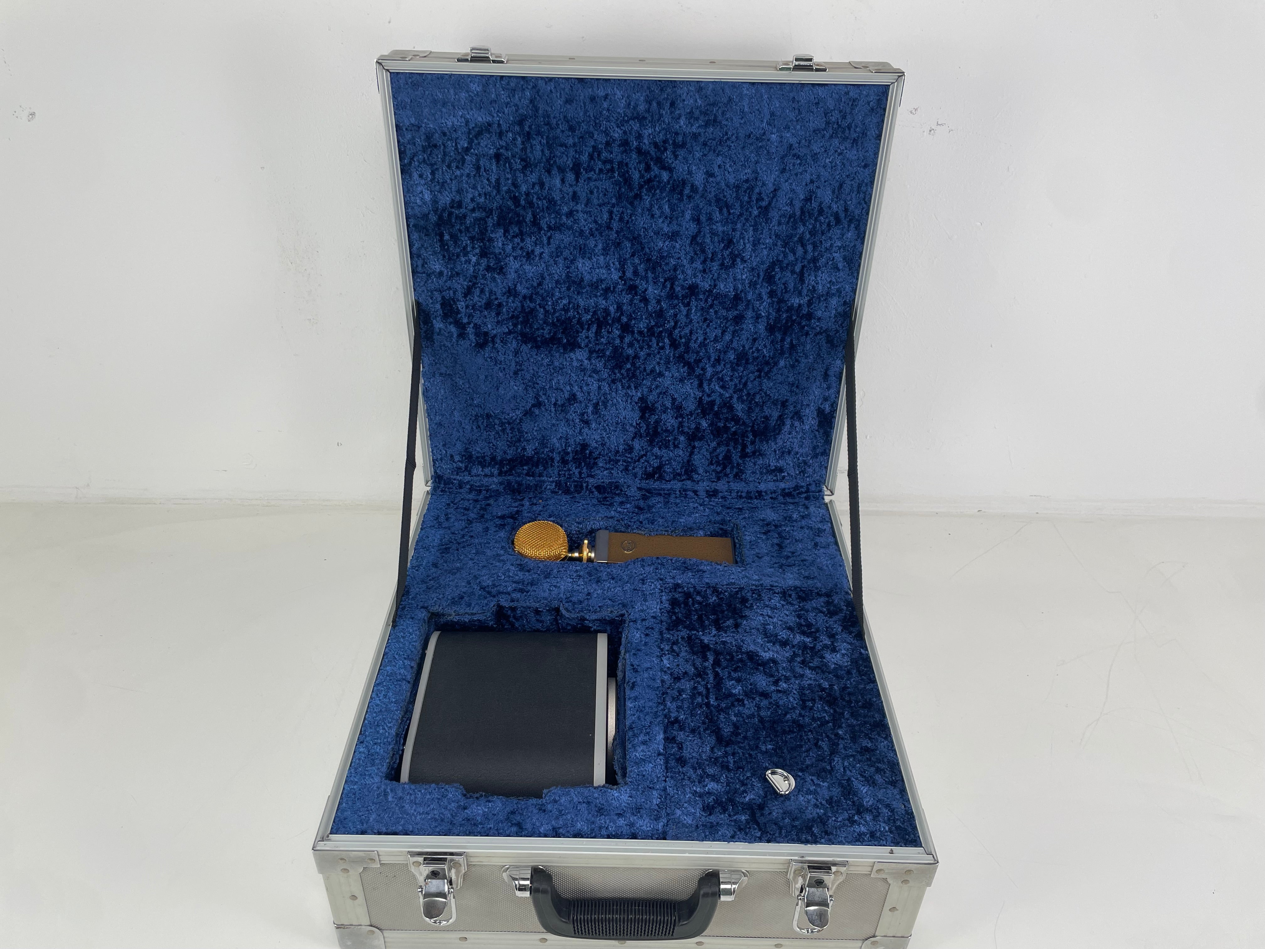 Blue - Cactus - Tube Condenser Microphone - Mint - Inc. Case/Accessoires/New Tube/Manual (AKA Complete Set)