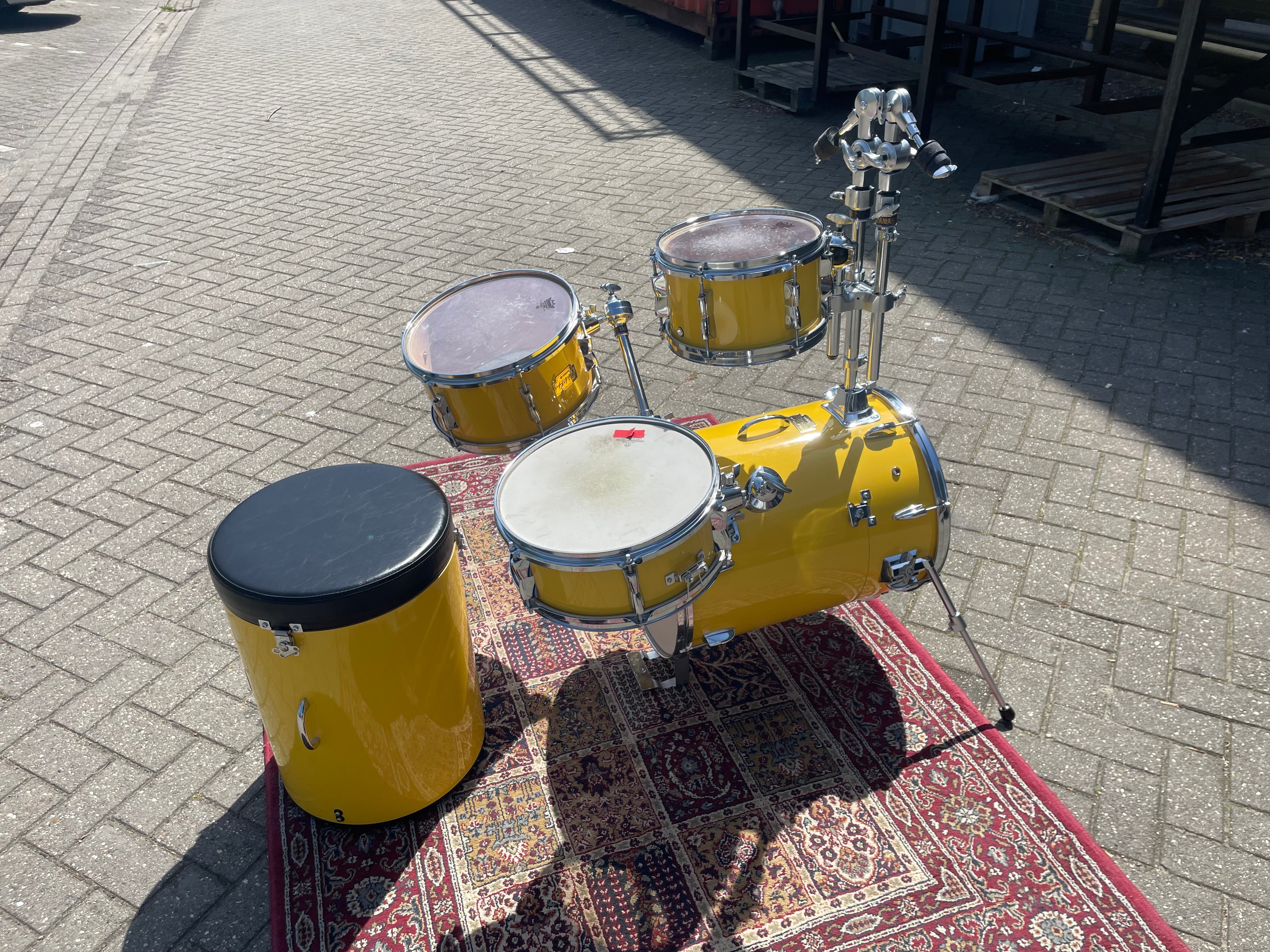 Yamaha - Hipgig – Yellow Drum Kit – Vintage Rare Compact Drum Set - Inc. Cases