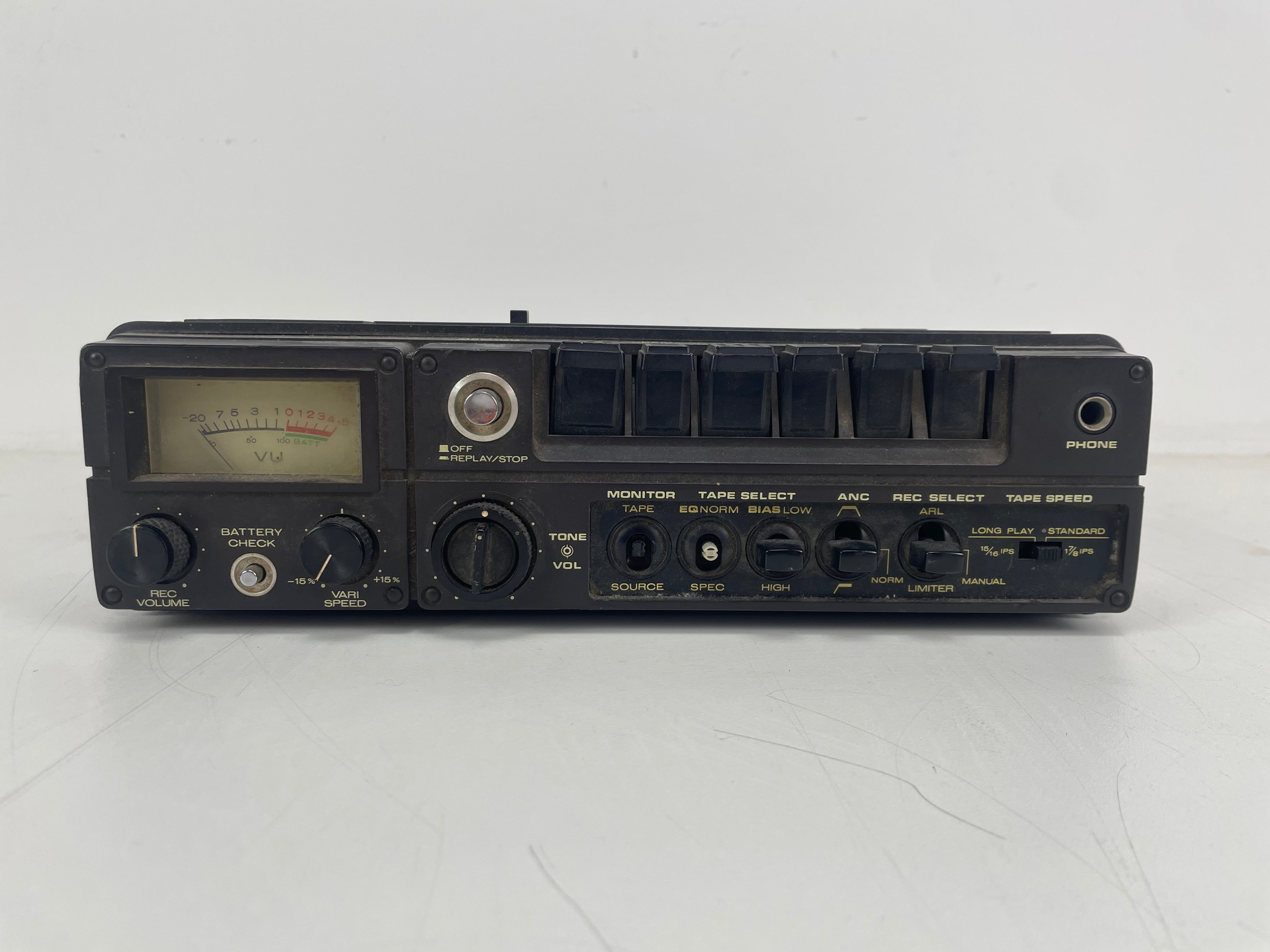 Superscope - C-207LP - Portable Cassette Recorder - For Parts
