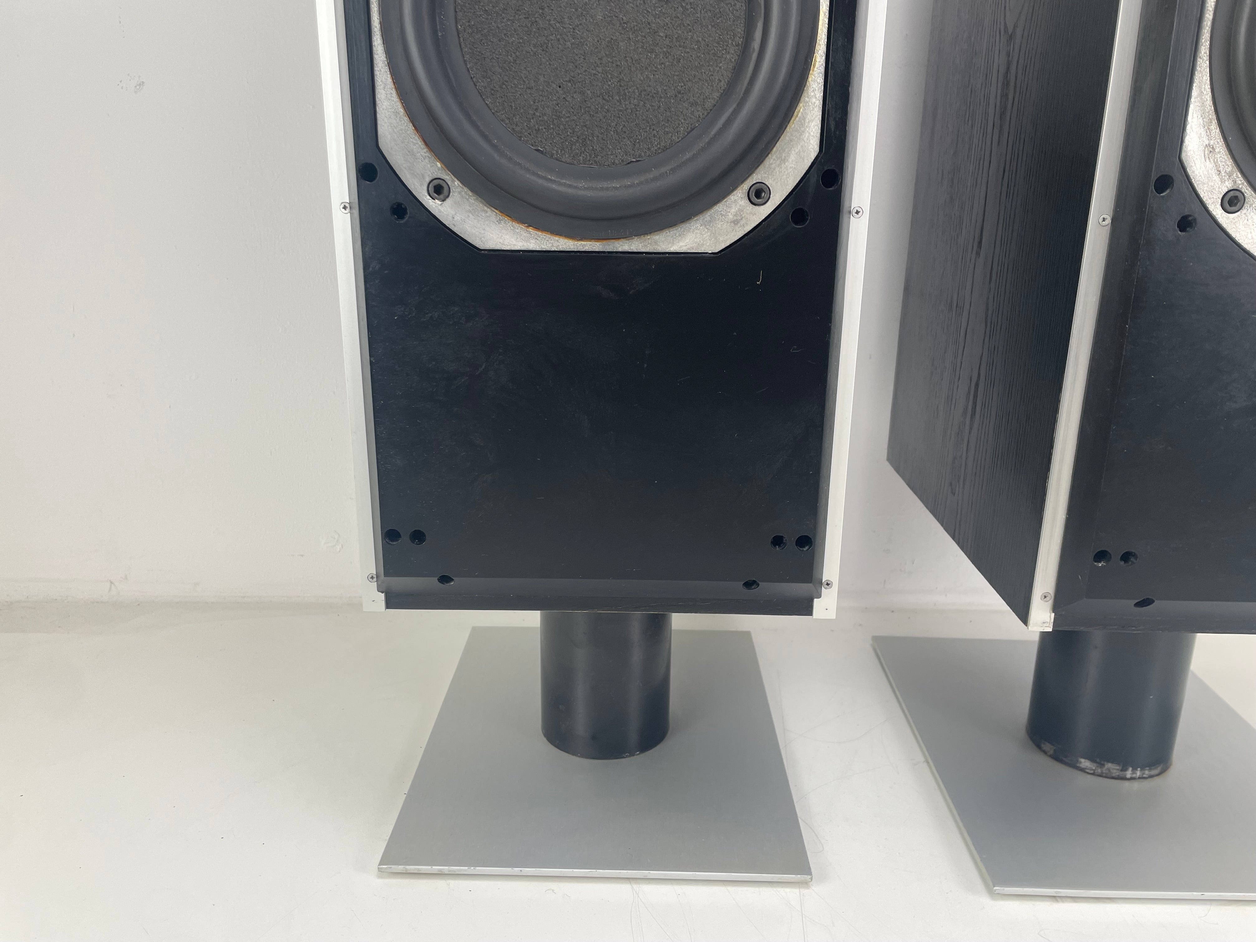 Bowers & Wilkens - DM7 - Matched Pair - Floorstanding Passive Speakers - Serviced (Repaired)