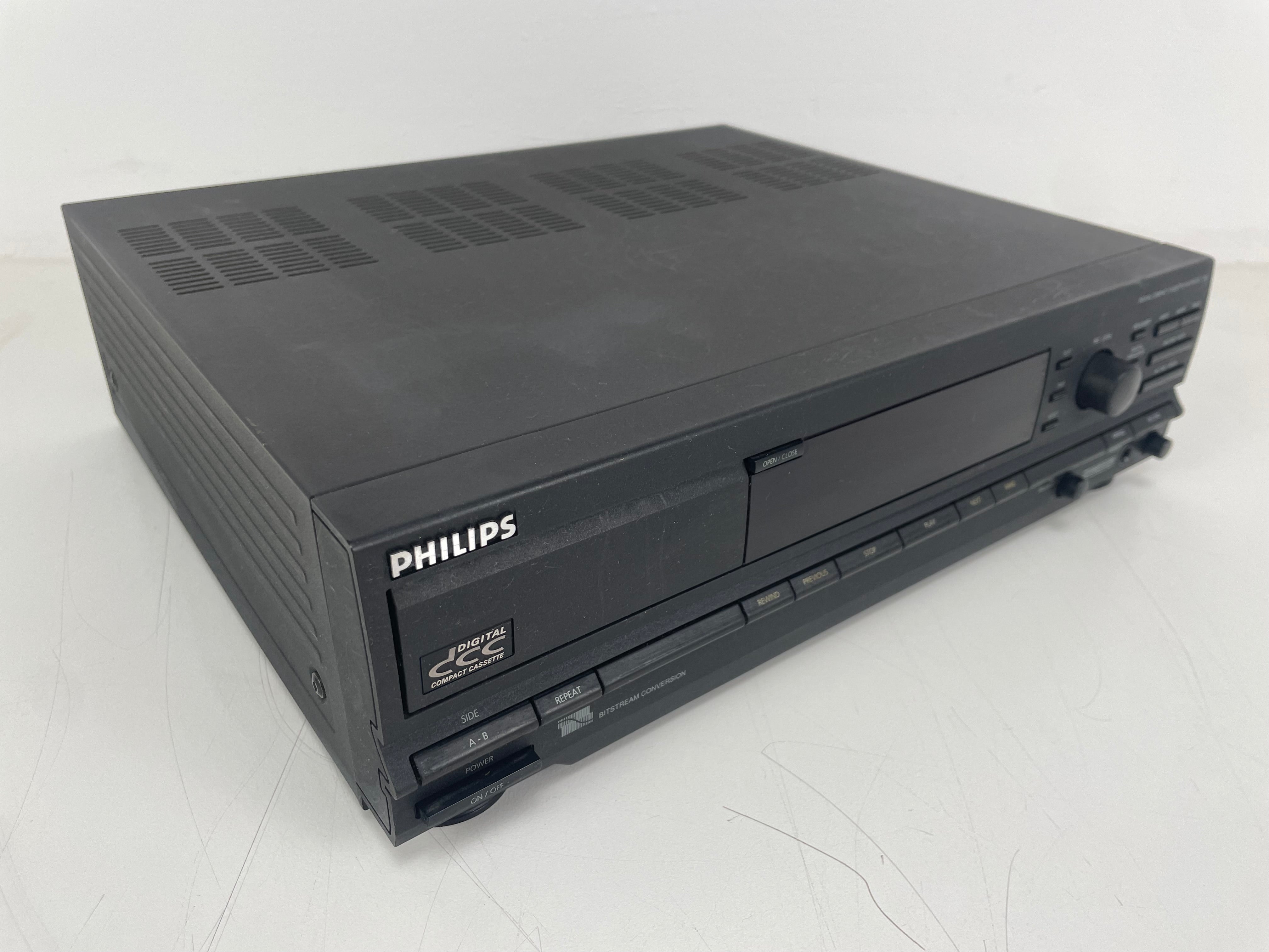 Philips - 70DCC 300/00 - Digital Compact Cassette Player - Inc. Remote