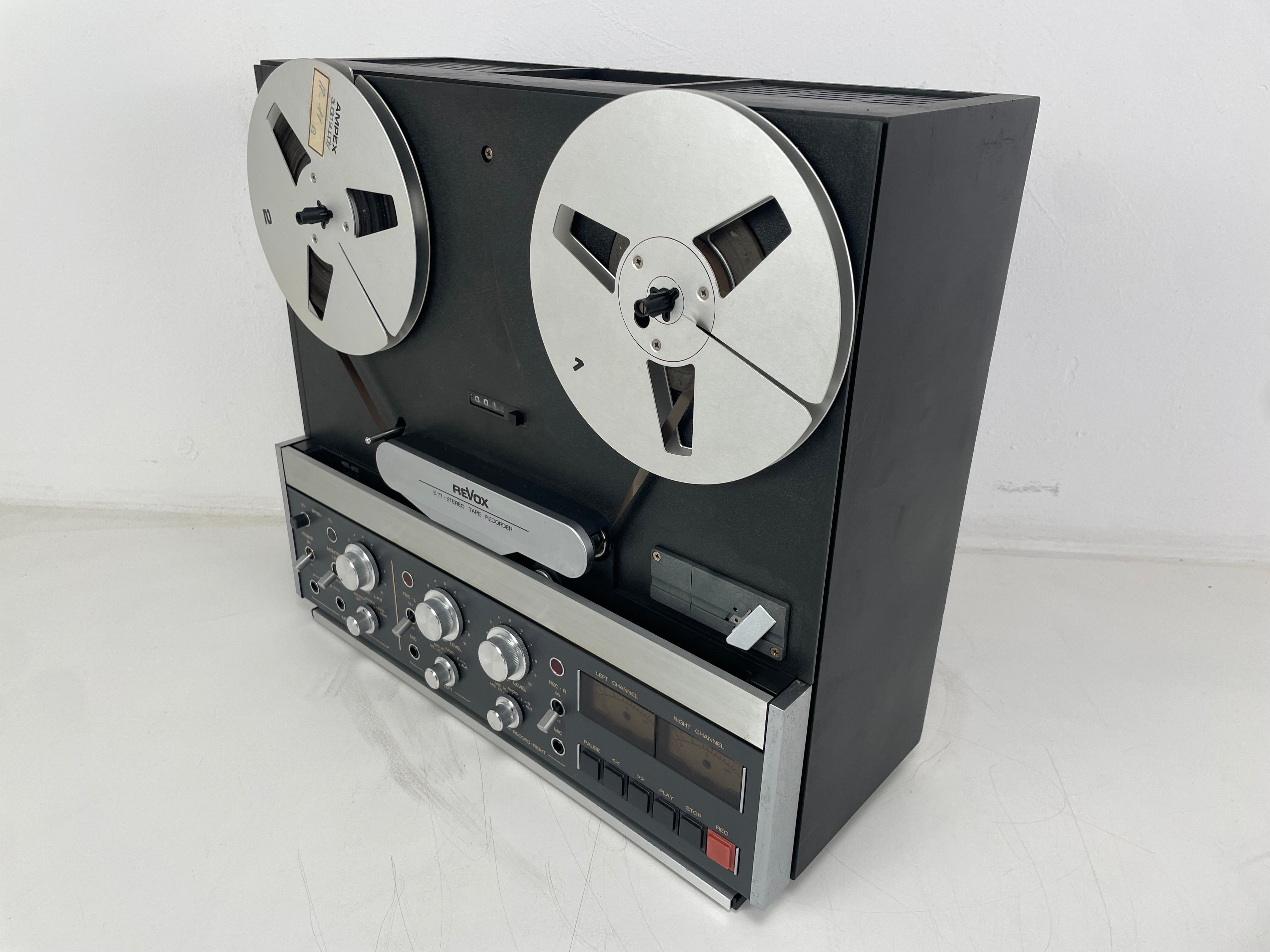 Revox - B77 MK 2 - 4-Track - Stereo Tape Recorder - Serviced (New Belts/Recapped)