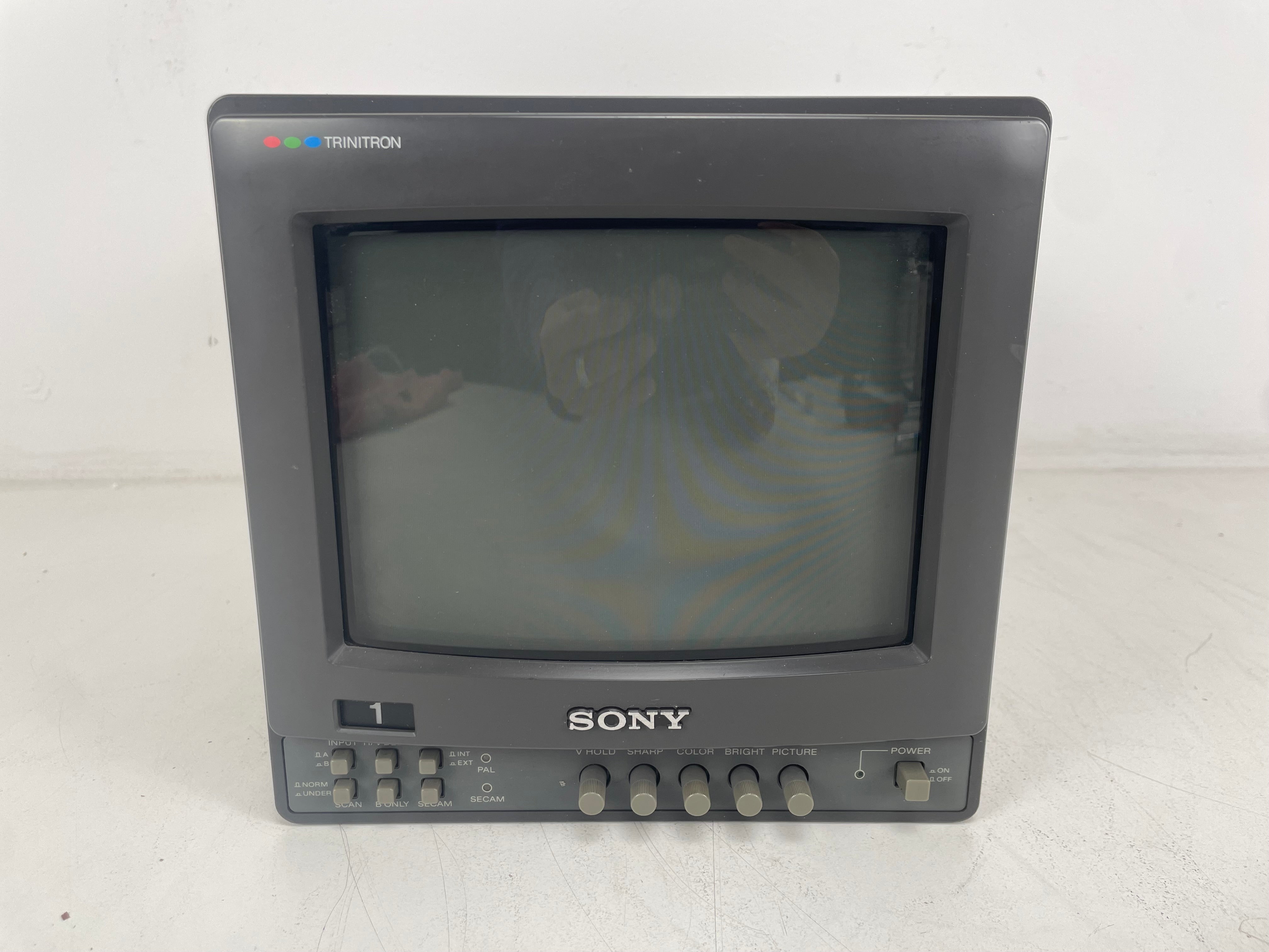 Sony - PVM-9221ME - Trinitron Color Video Monitor ²