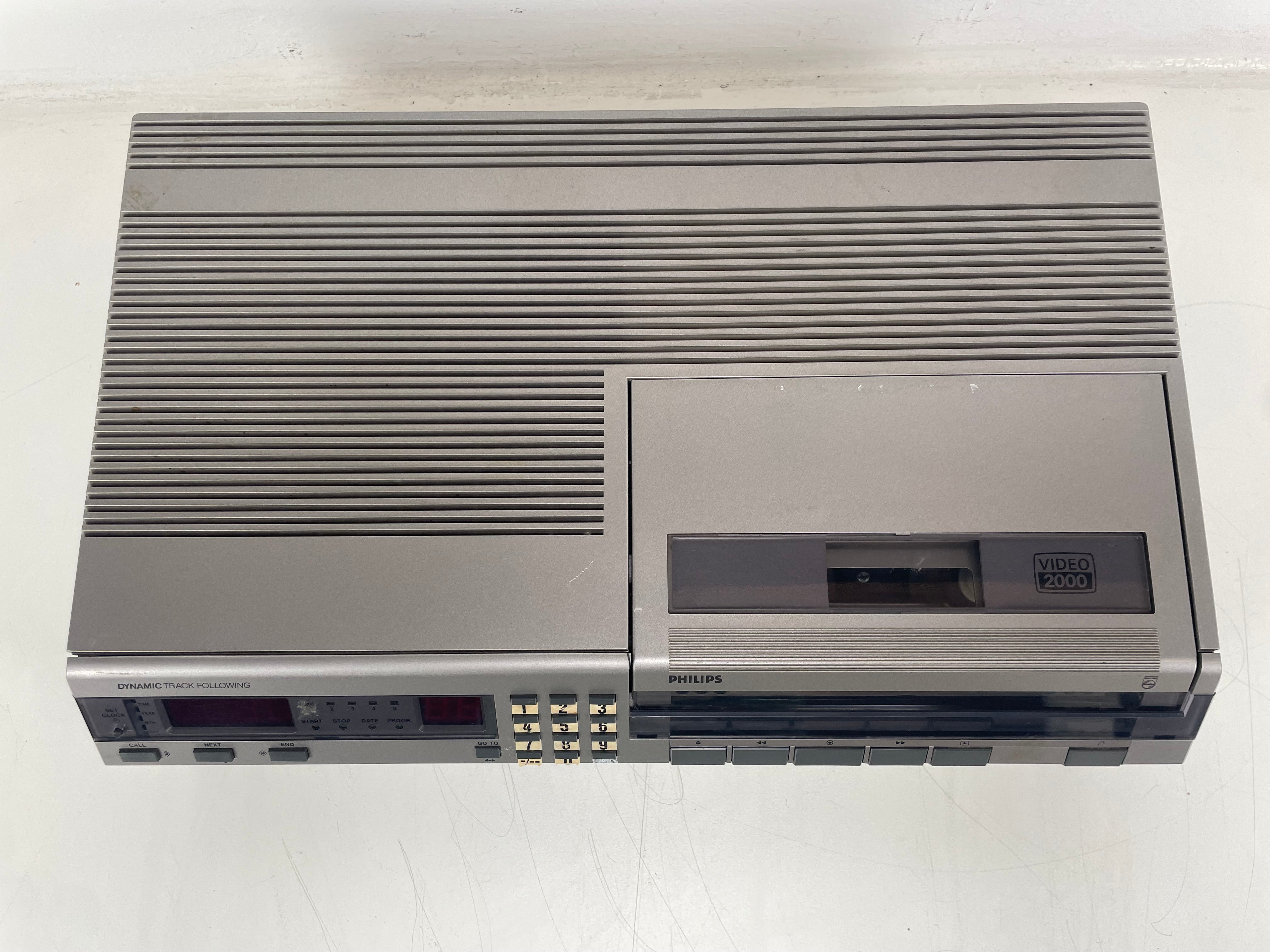 Philips - VR2334/10 - Video2000 - Serviced