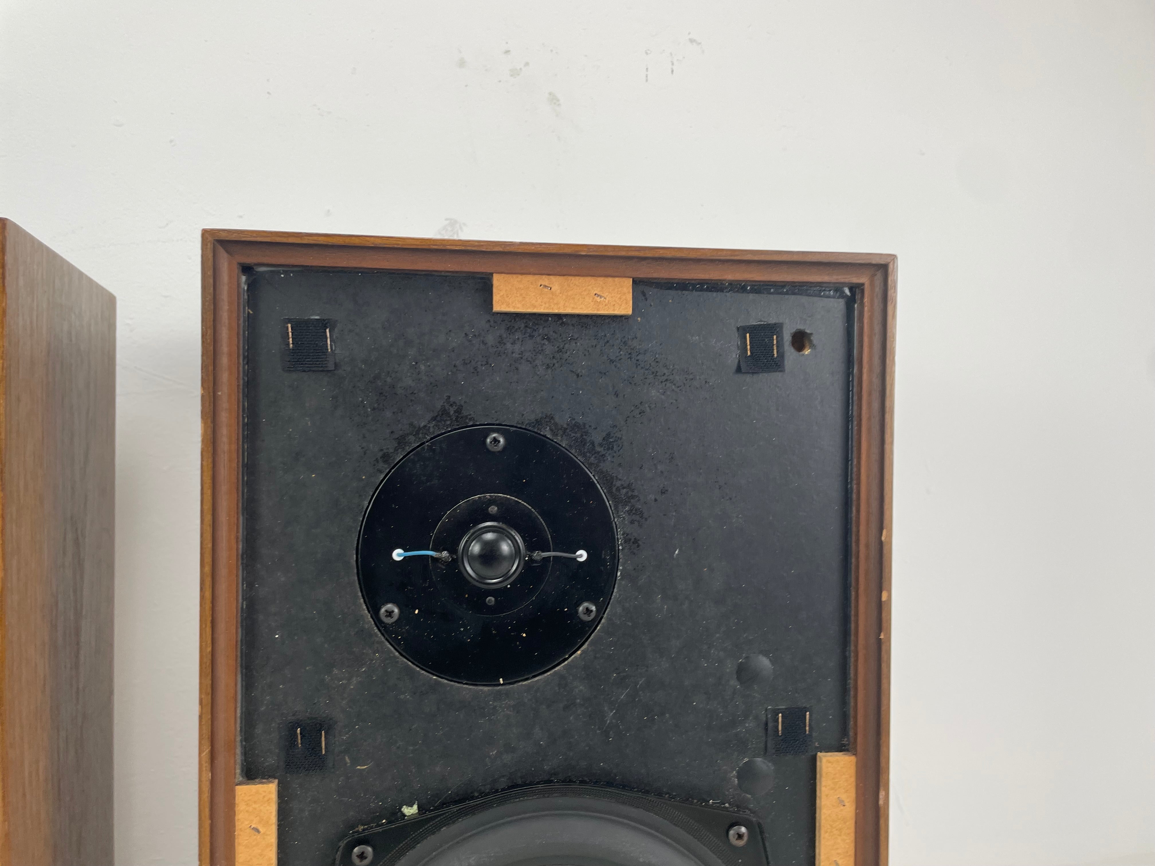 KEF - Chorale - SP1016 - 8 Ohm - Passive Bookshelf Speakers - Serviced (Repaired)