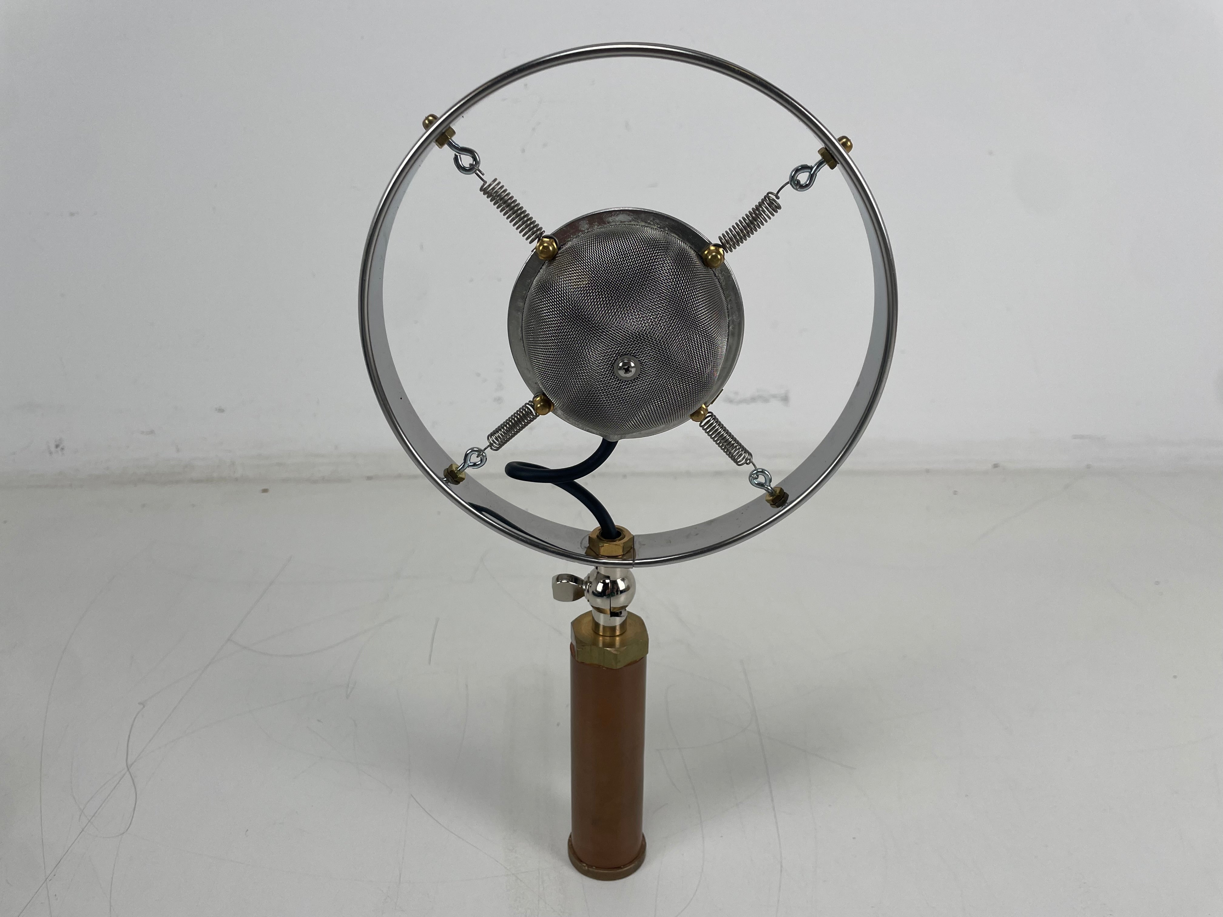 Ear Trumpet Labs - Louise - 3018 - Condenser Microphone - Inc. Case