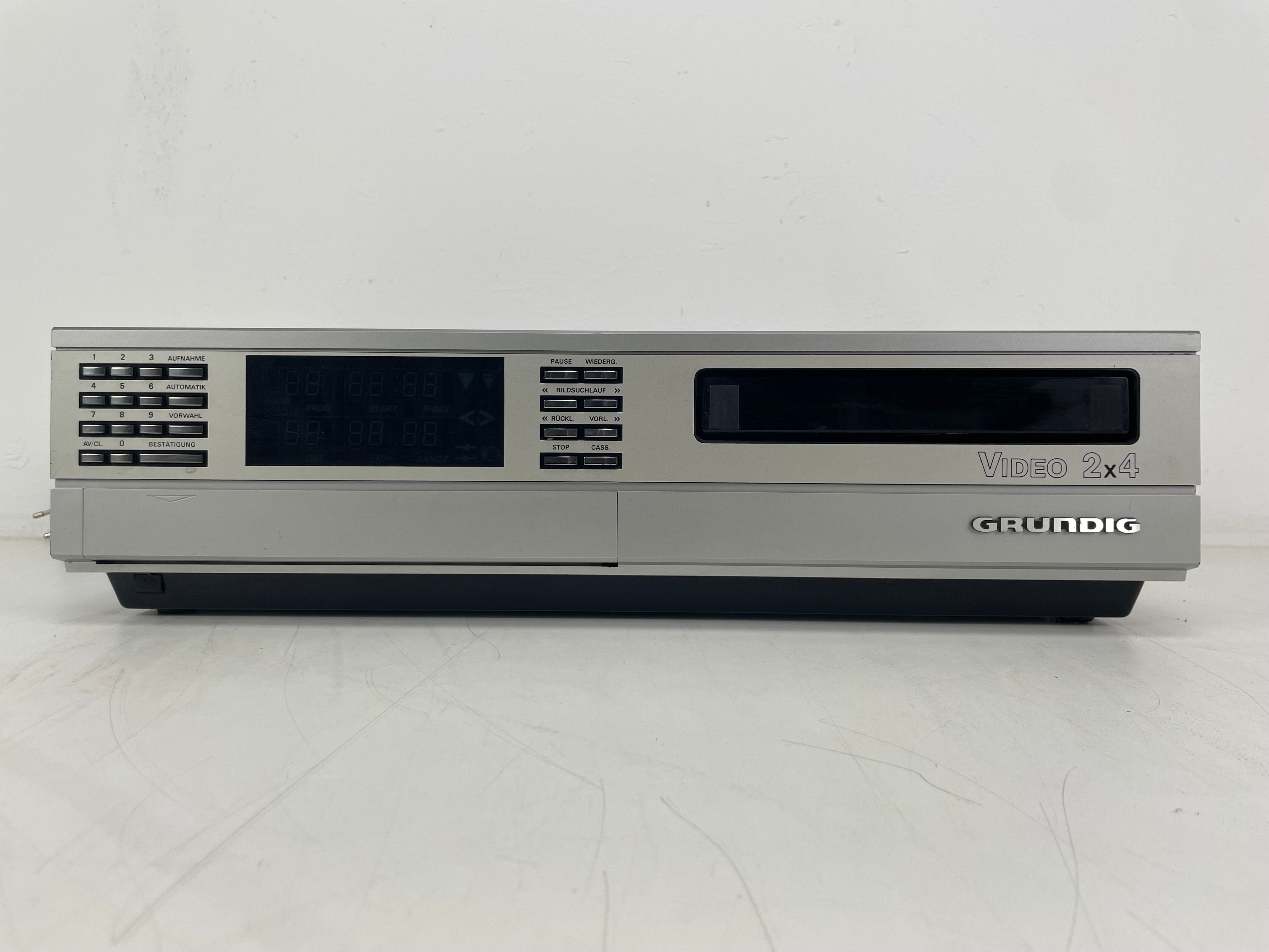Grundig - 2x4 - Video 2000 EURO - VCR - Video Cassette Recorder - Fully Serviced