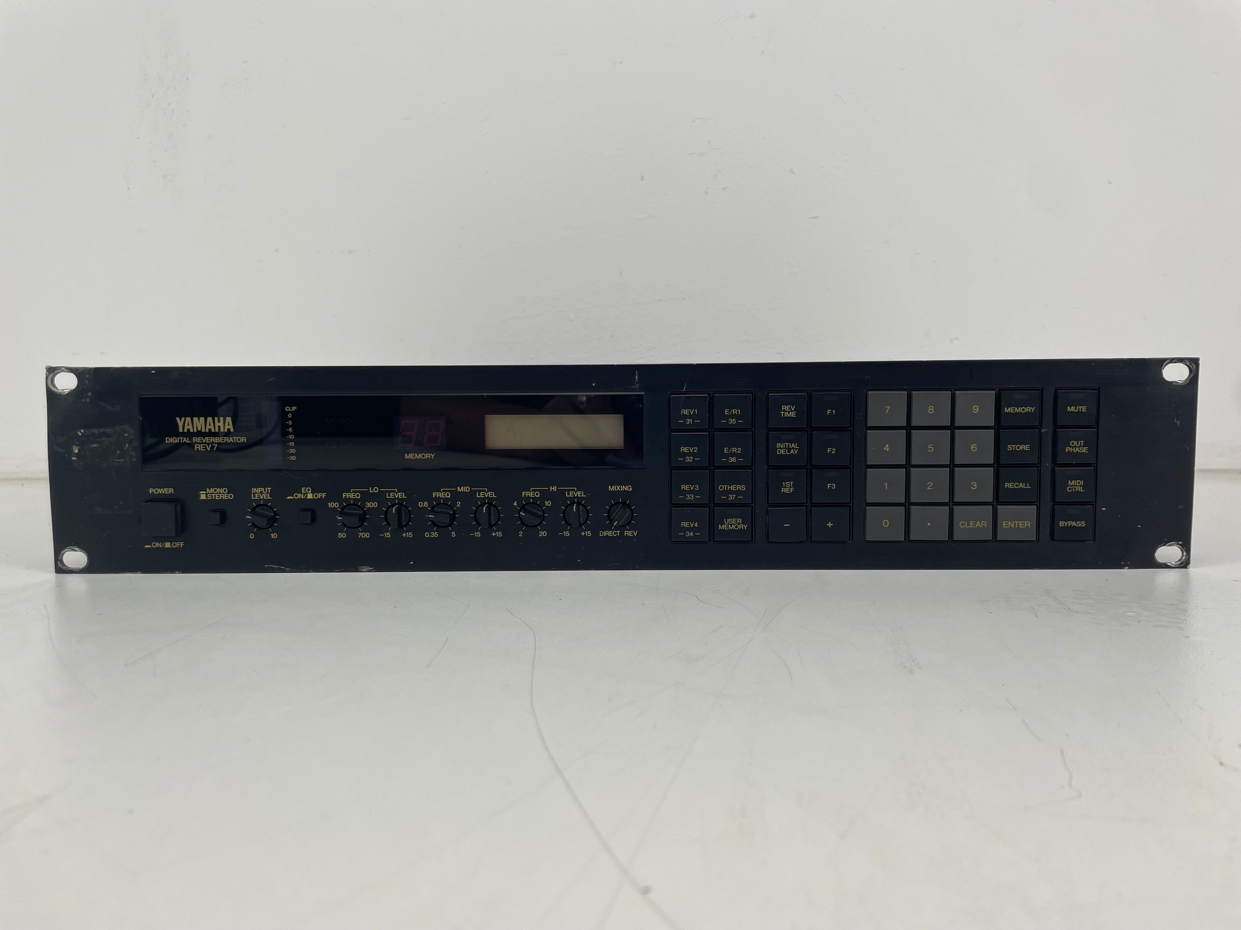 Yamaha - REV7 - V1.0 8505 - Digital Reverberator - Effects Processor