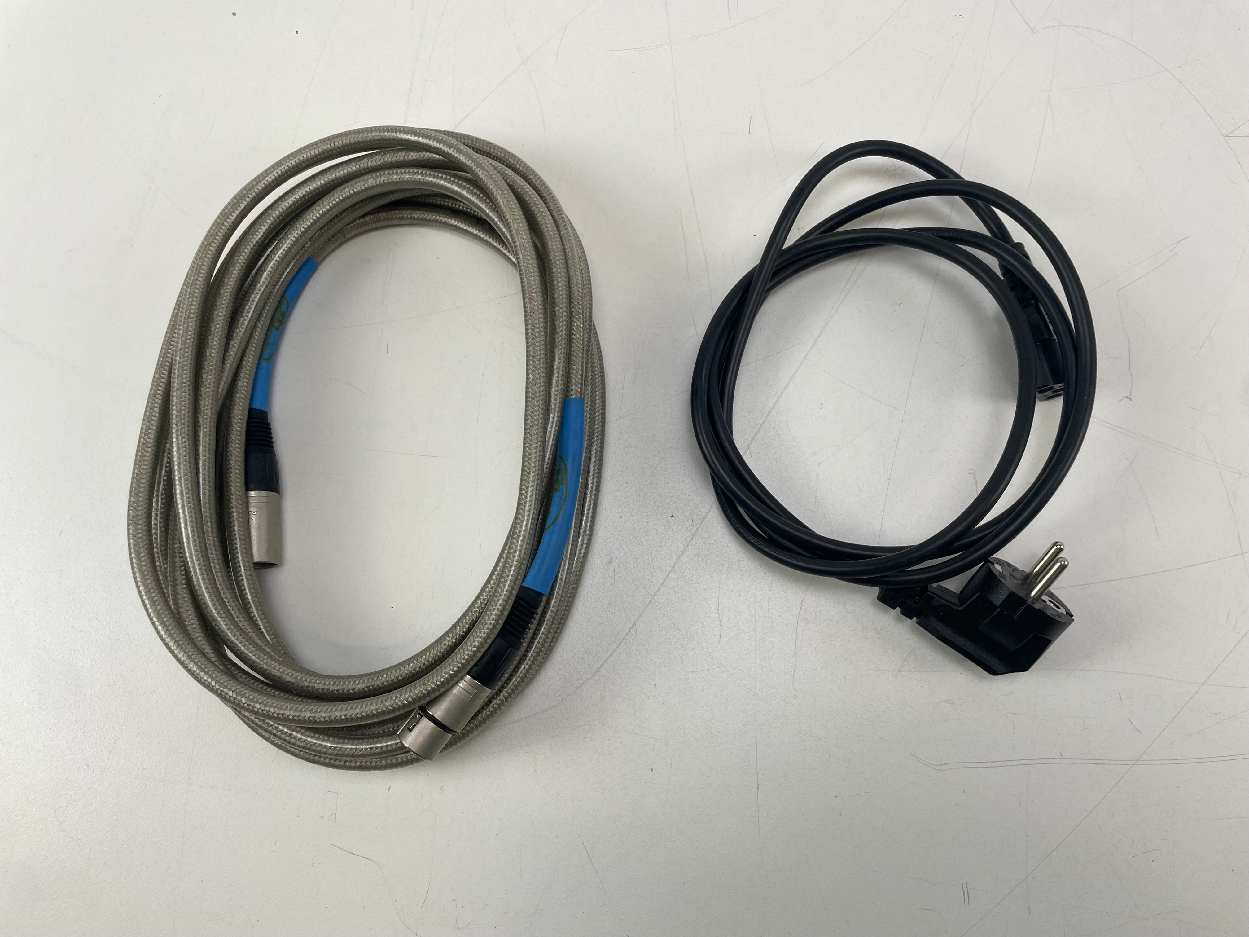 Blue - Cactus - Tube Condenser Microphone - Mint - Inc. Case/Accessoires/New Tube/Manual (AKA Complete Set)