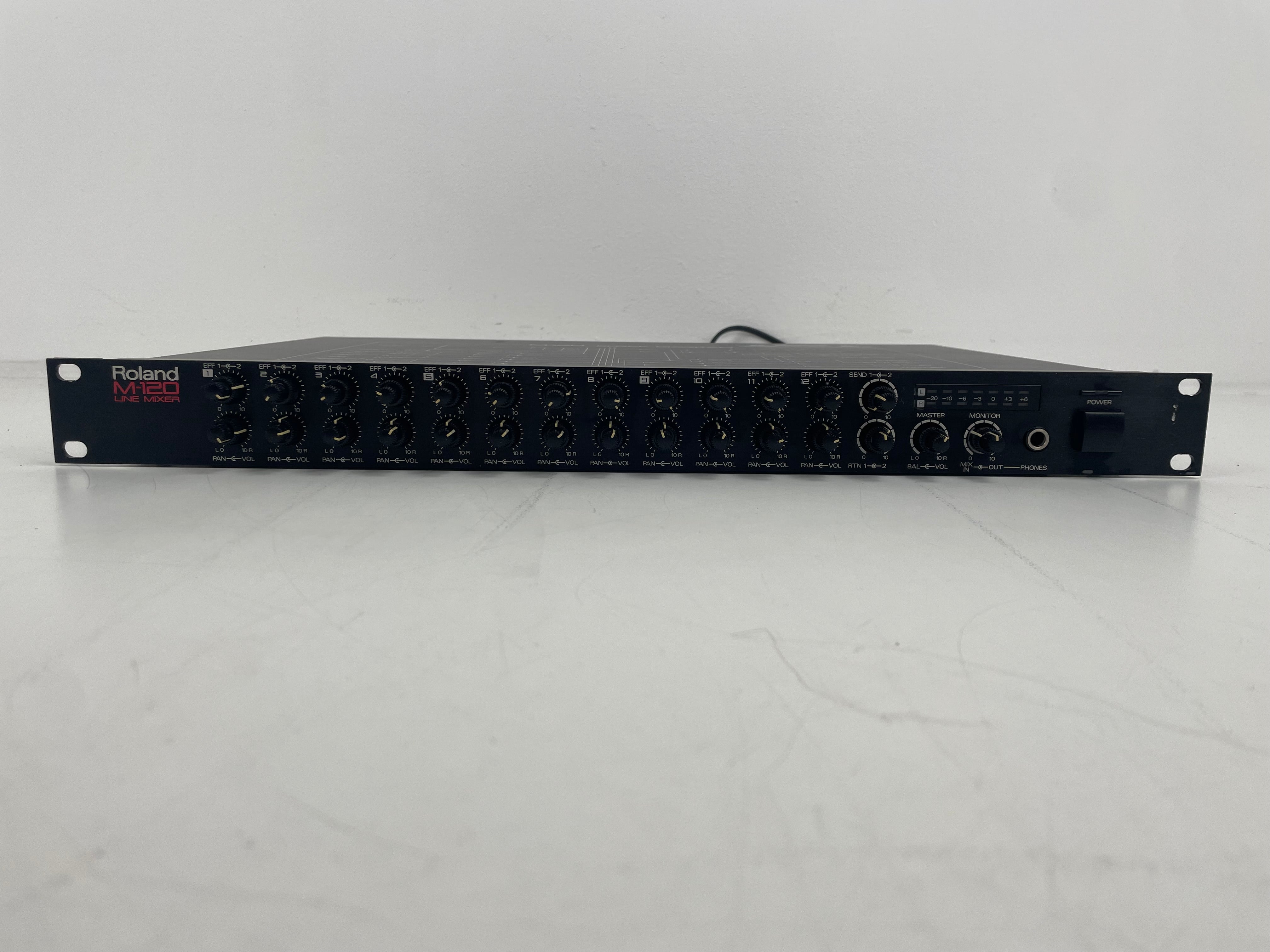 Roland - M-120 Line Mixer - 12 Channels