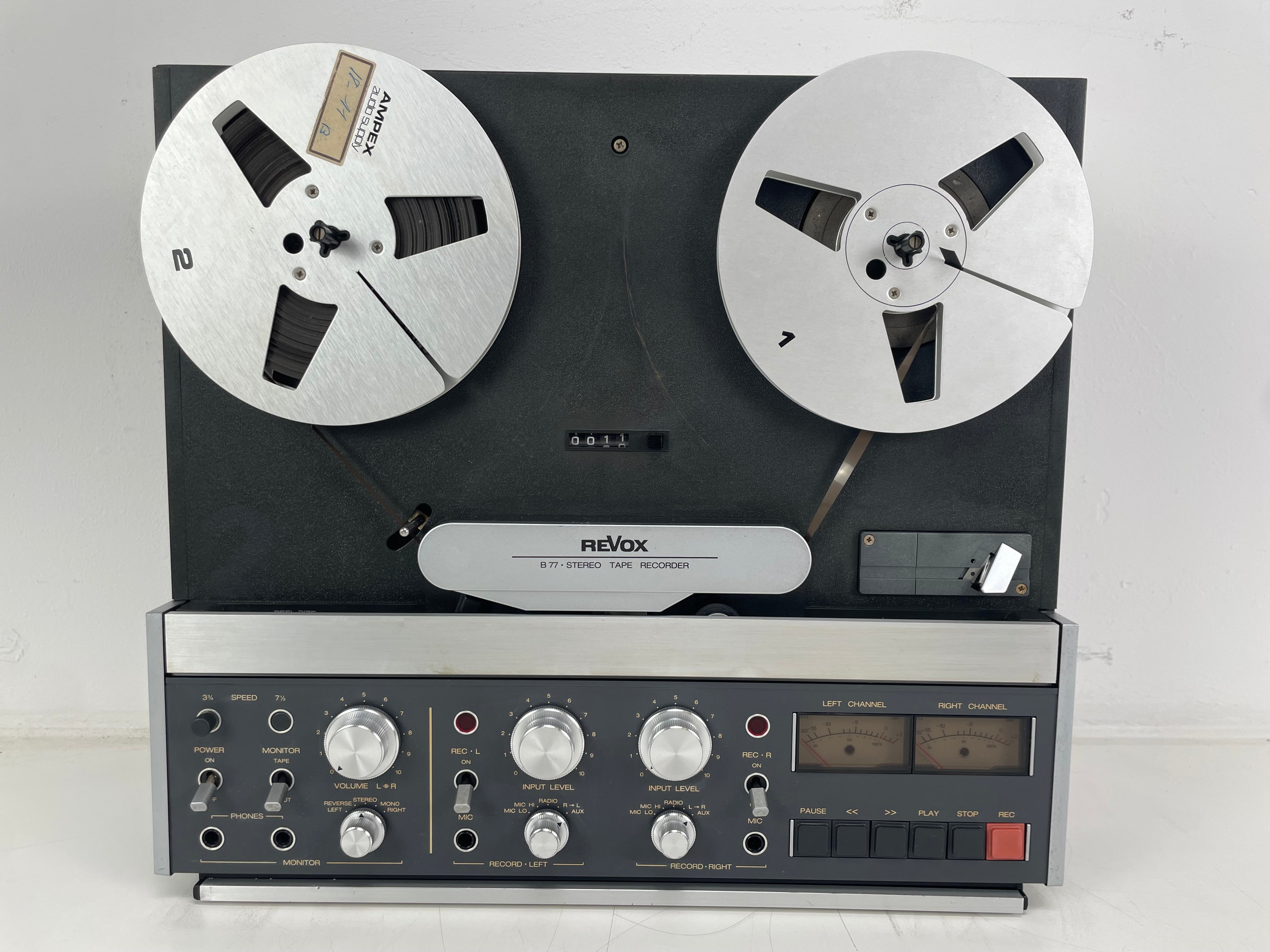 Revox - B77 MK 2 - 4-Track - Stereo Tape Recorder - Serviced (New Belts/Recapped)