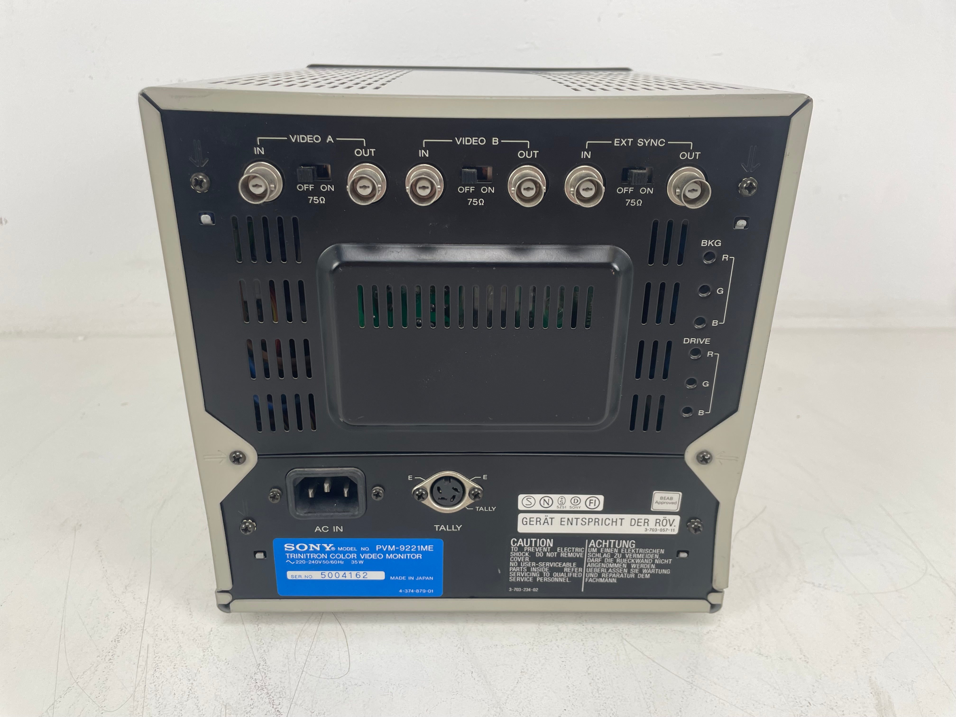 Sony - PVM-9221ME - Trinitron Color Video Monitor