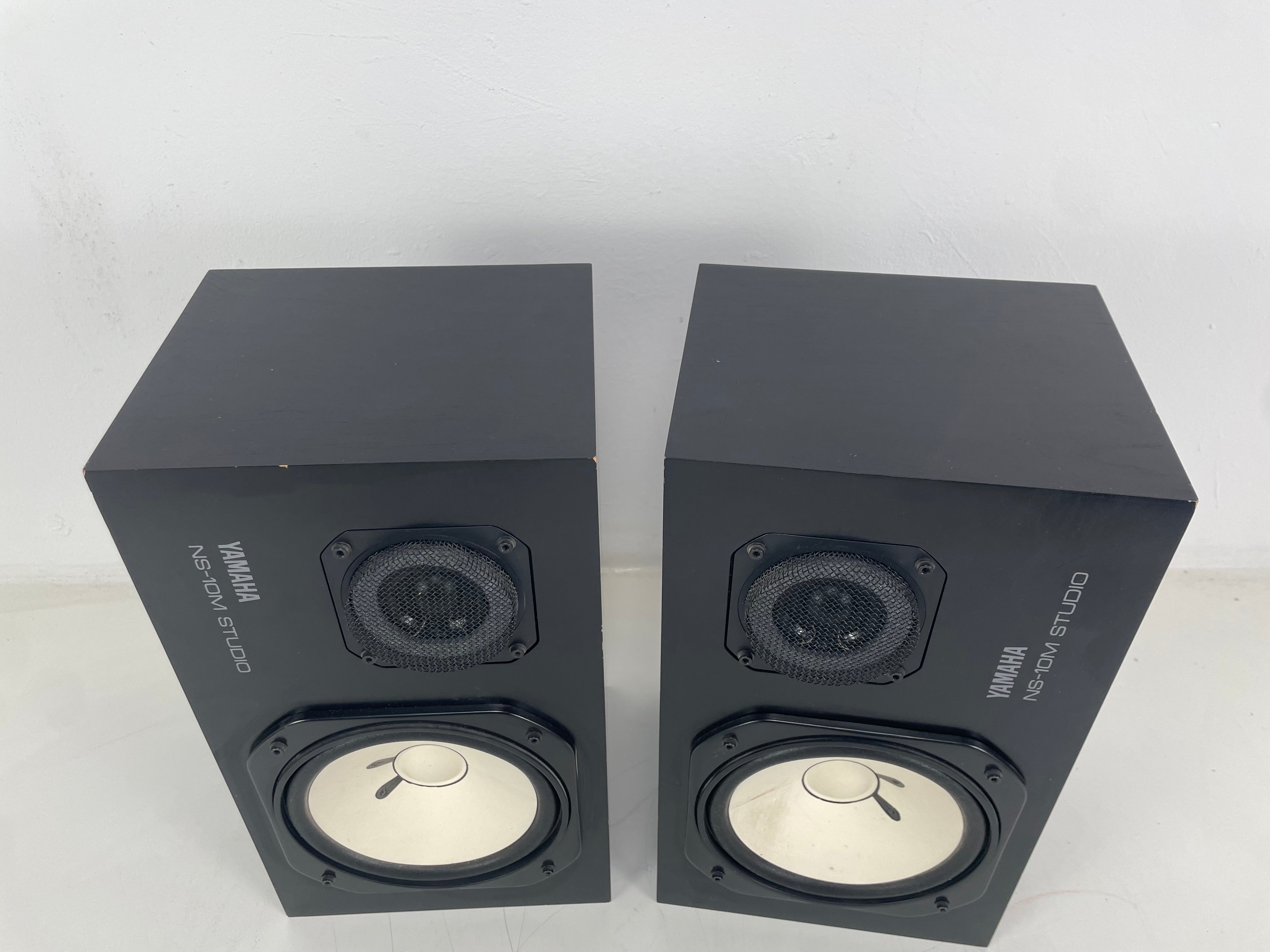 Yamaha - NS-10M - Passive Studio Monitor Set - 60Hz to 20kHz - 6 Ohm - Matched Pair