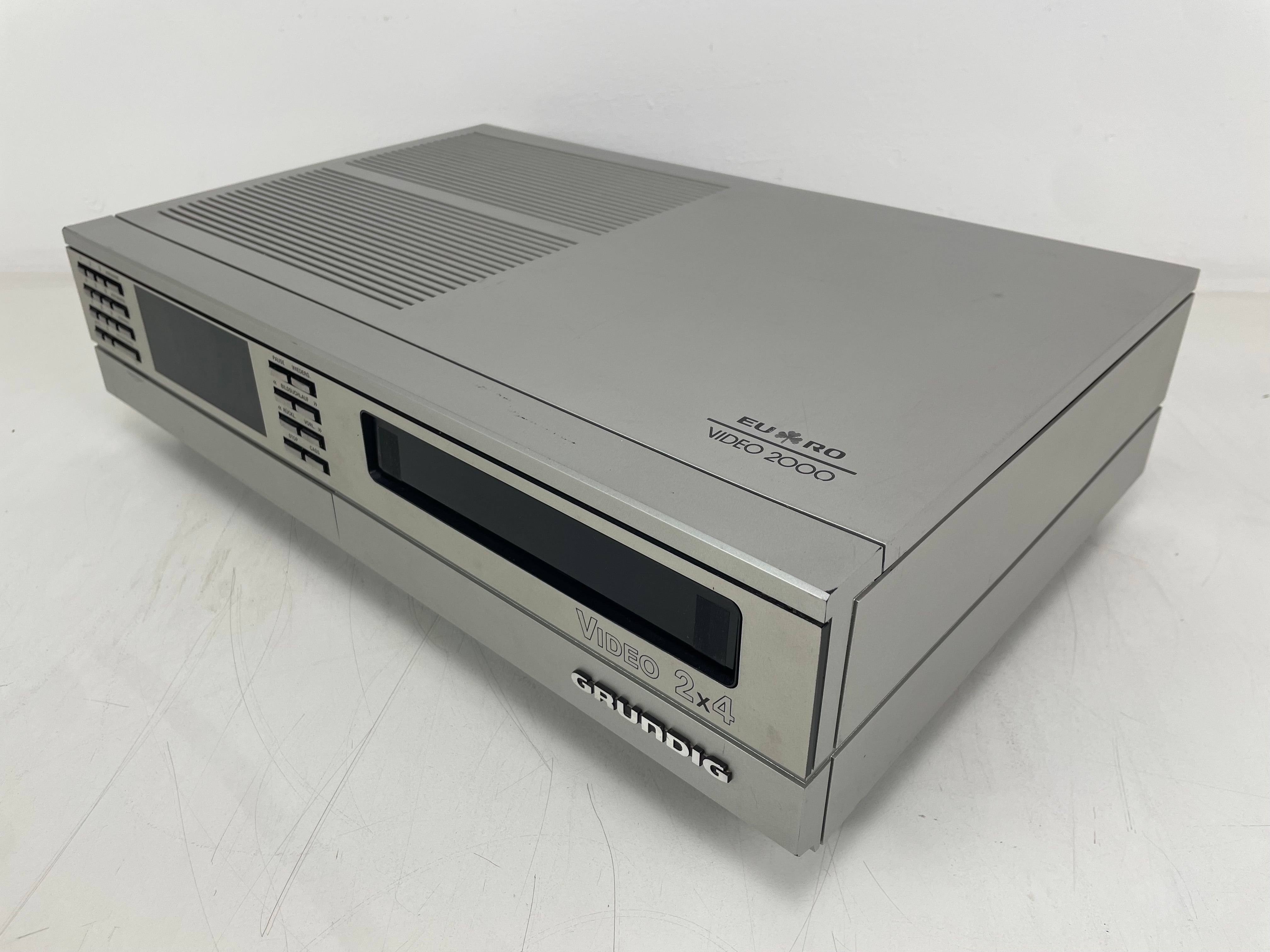 Grundig - 2x4 - Video 2000 EURO - VCR - Video Cassette Recorder - Fully Serviced