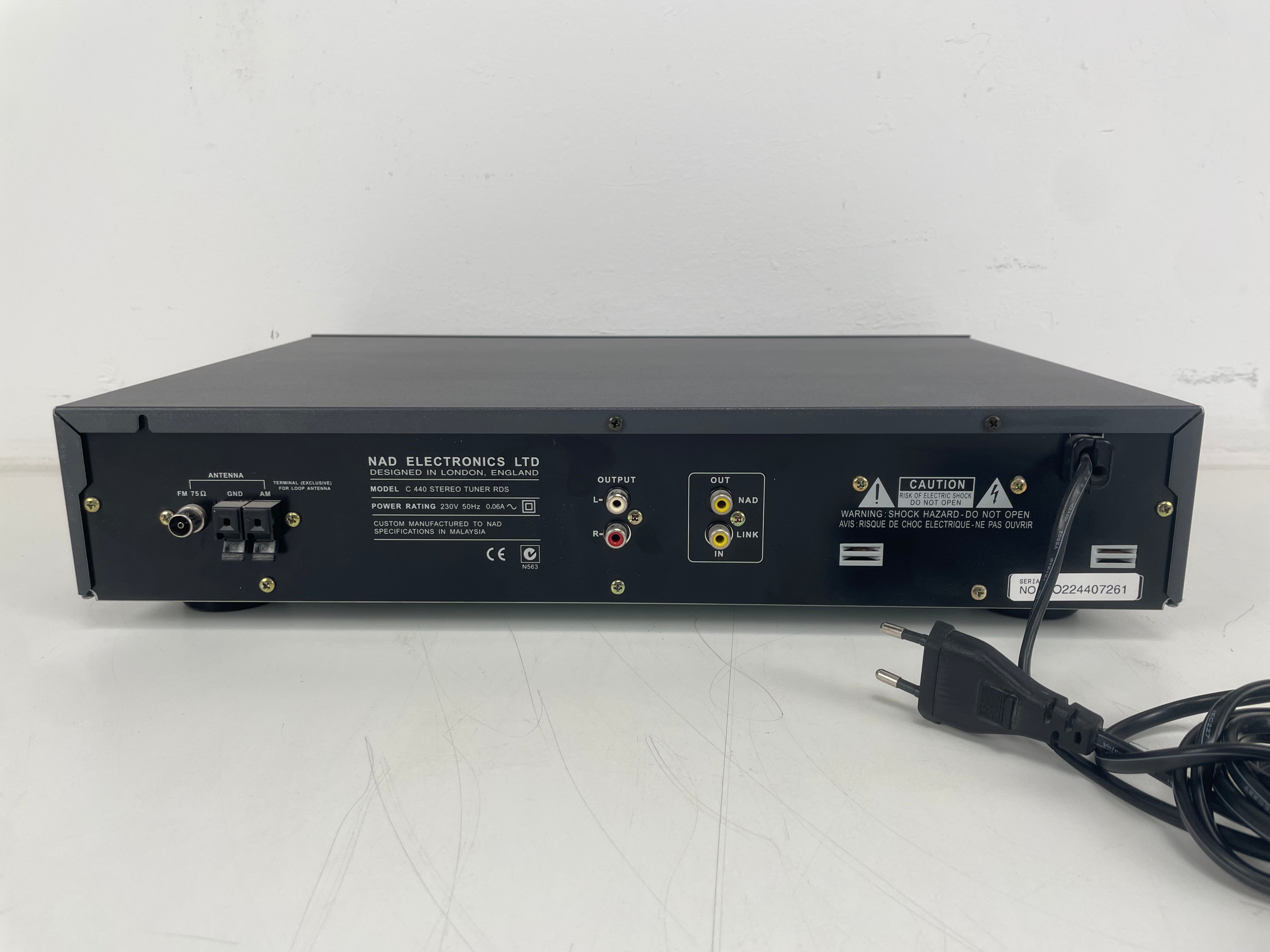 NAD - C440 - RDS Stereo Tuner