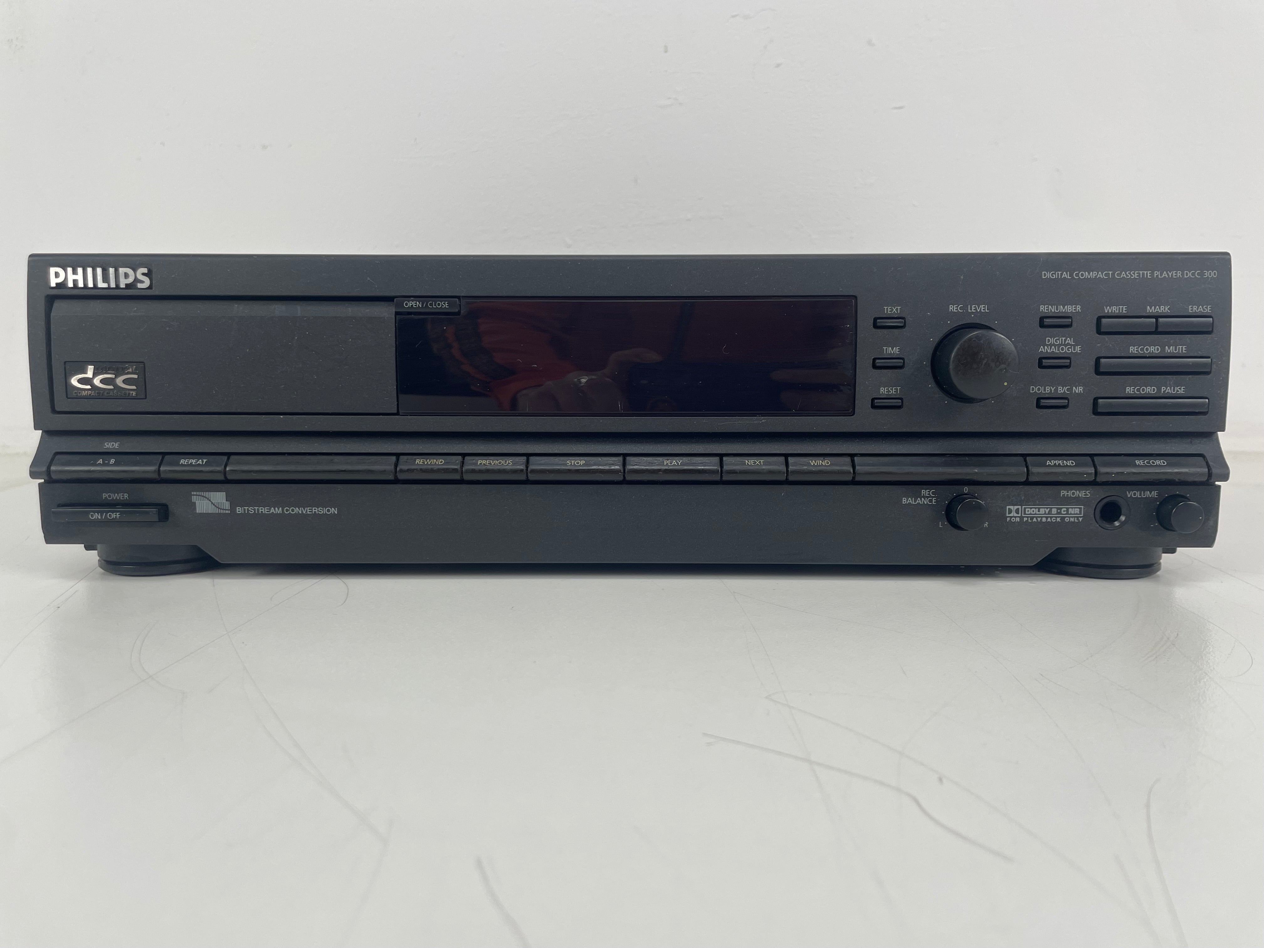 Philips - 70DCC 300/00 - Digital Compact Cassette Player - Inc. Remote