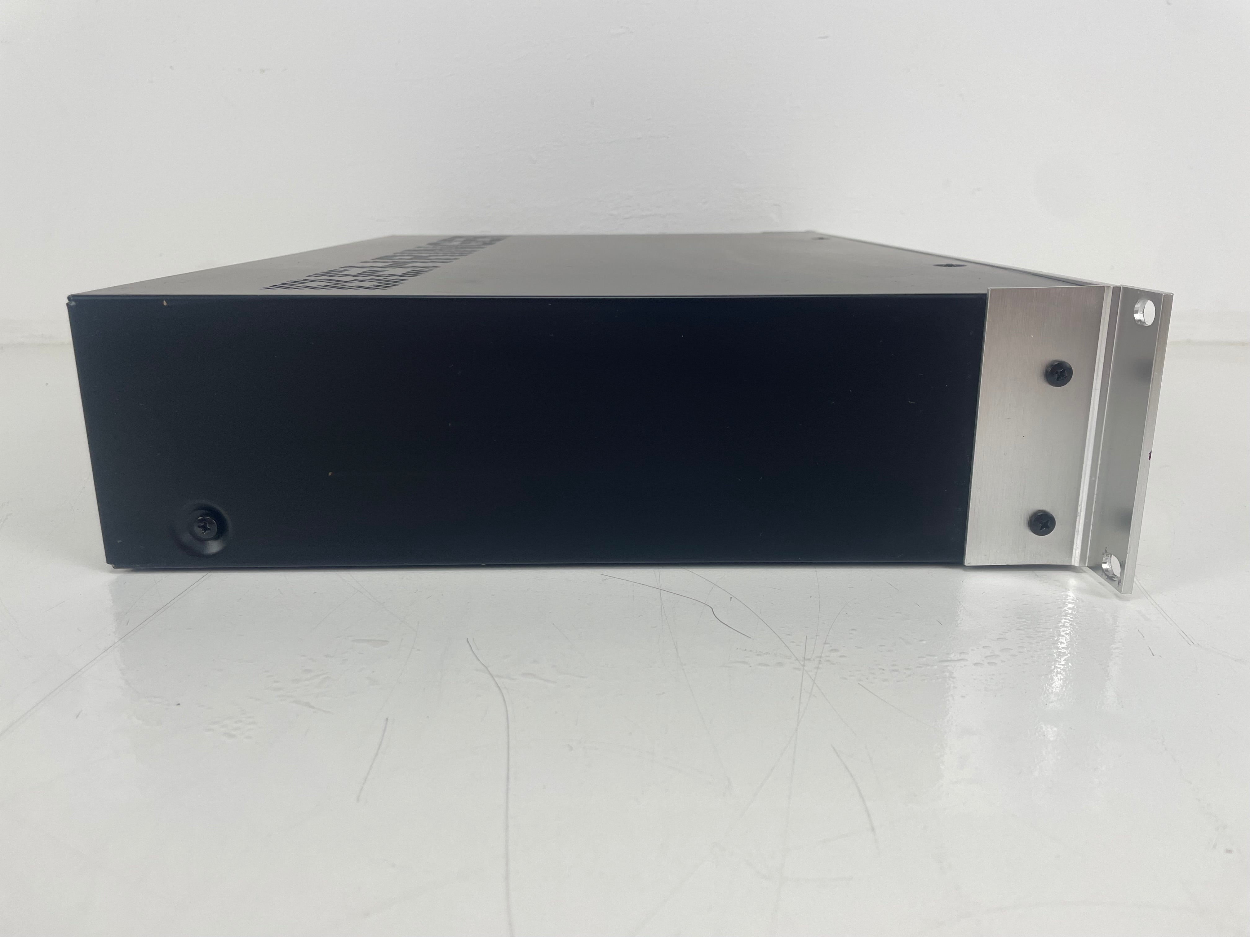 Behringer - Ultra-Curve Pro - DSP8024 - High Density Converter