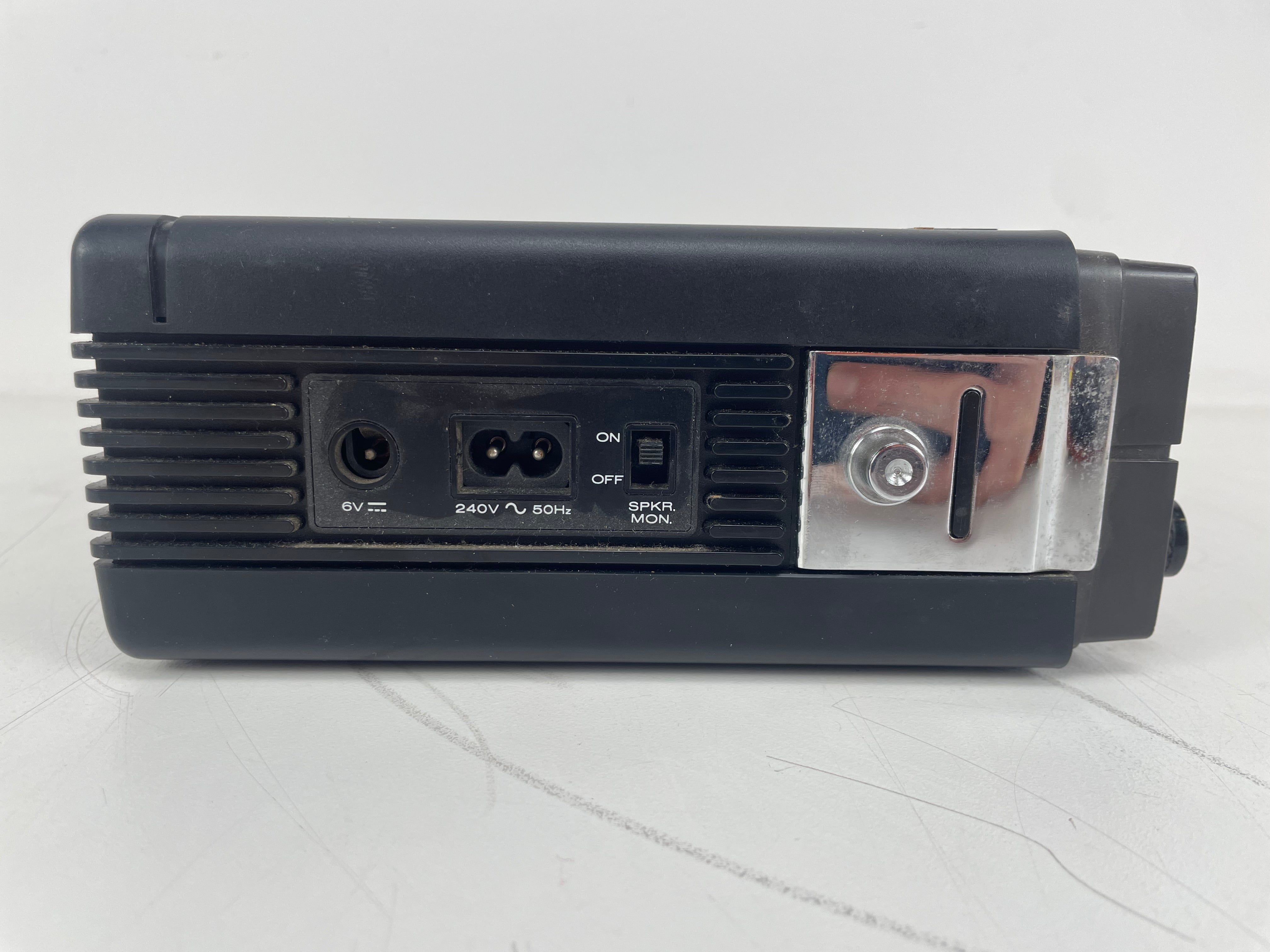 Superscope - C-207LP - Portable Cassette Recorder - For Parts