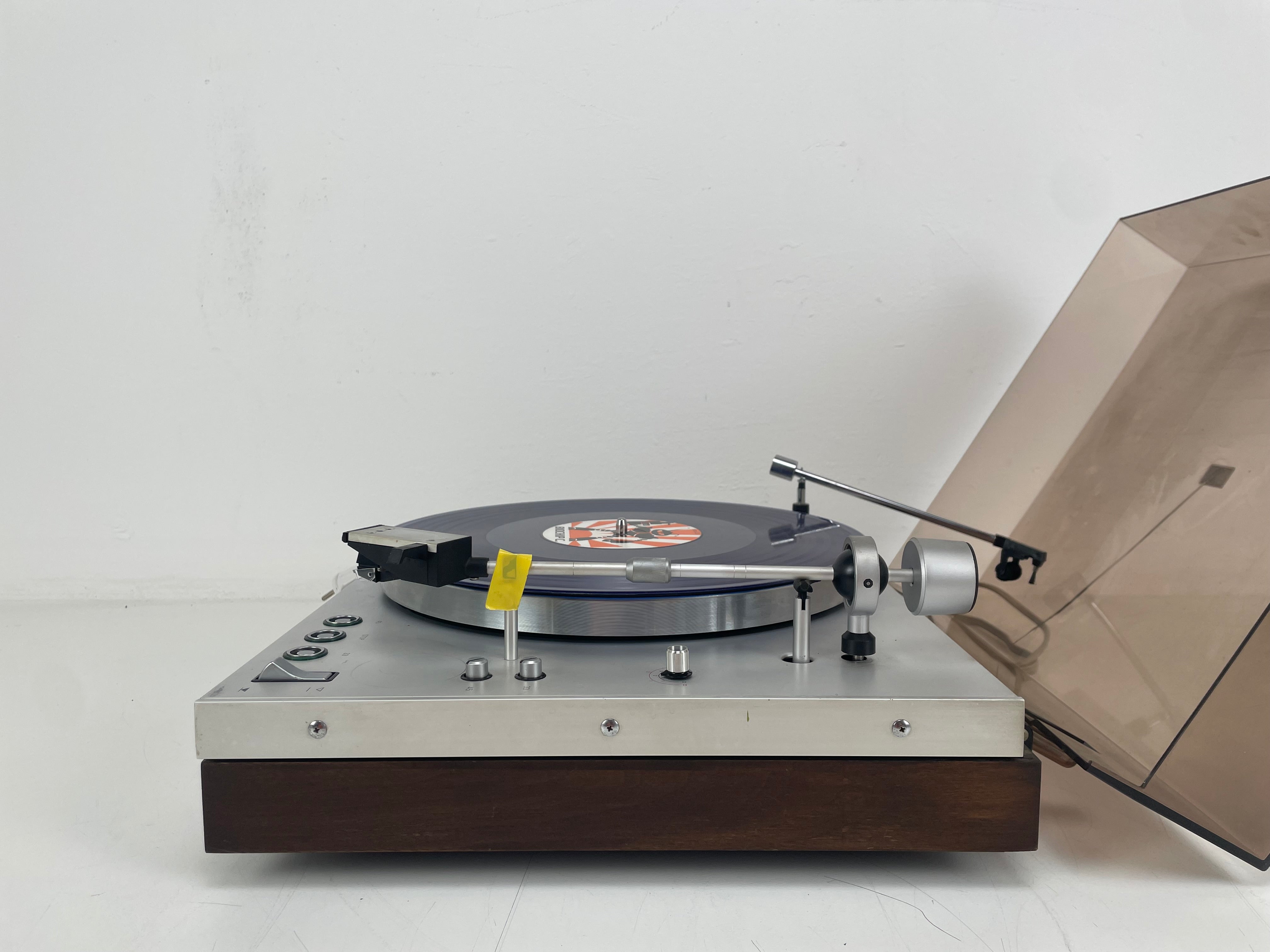 Philips - 212 Turntable - Belt-Drive + Discofoon Brush