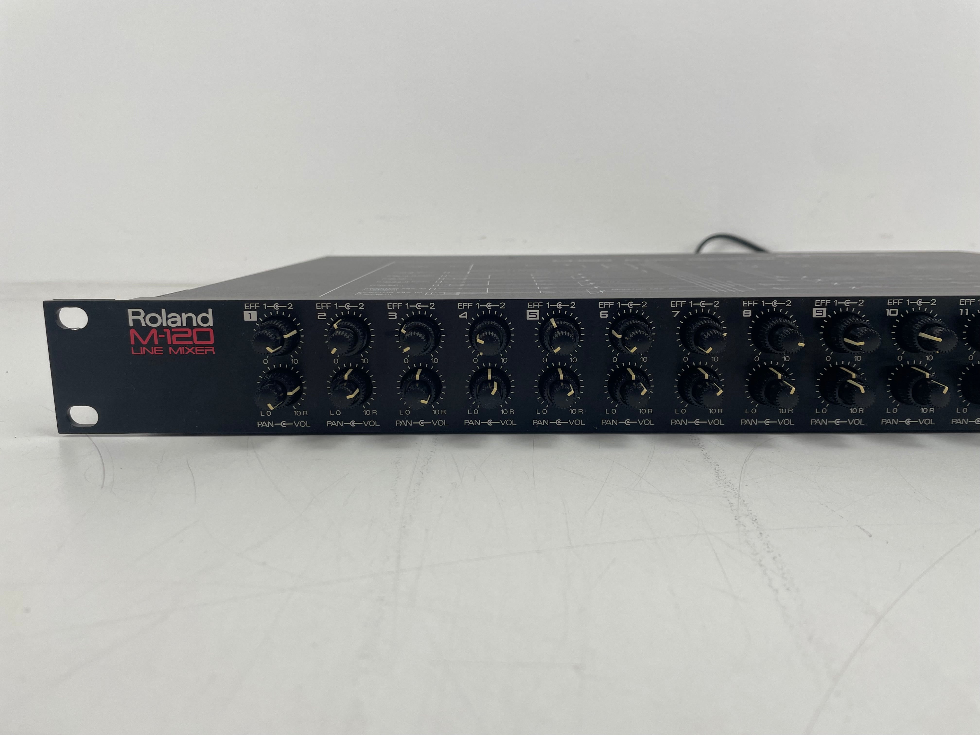 Roland - M-120 Line Mixer - 12 Channels