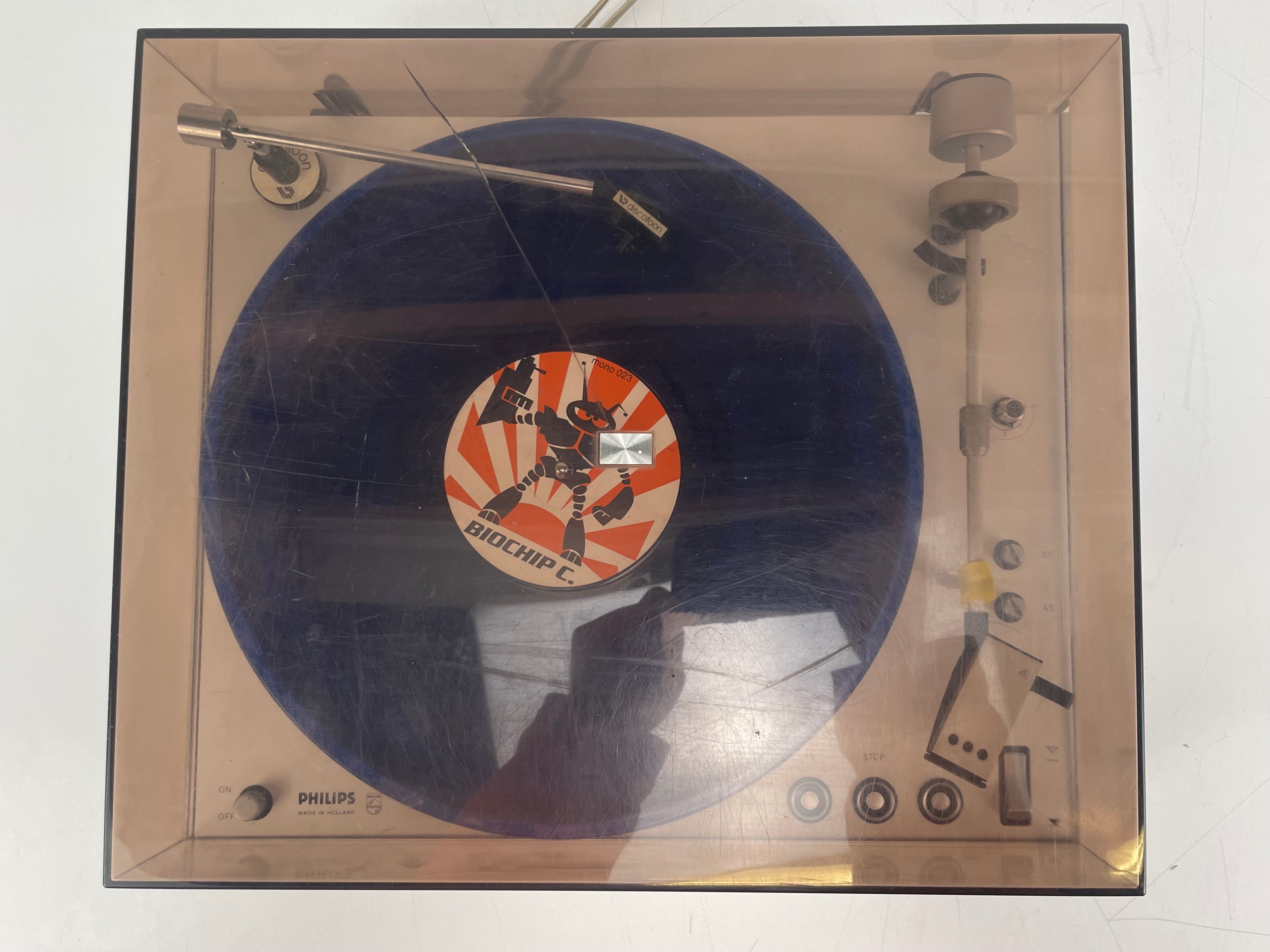 Philips - 212 Turntable - Belt-Drive + Discofoon Brush