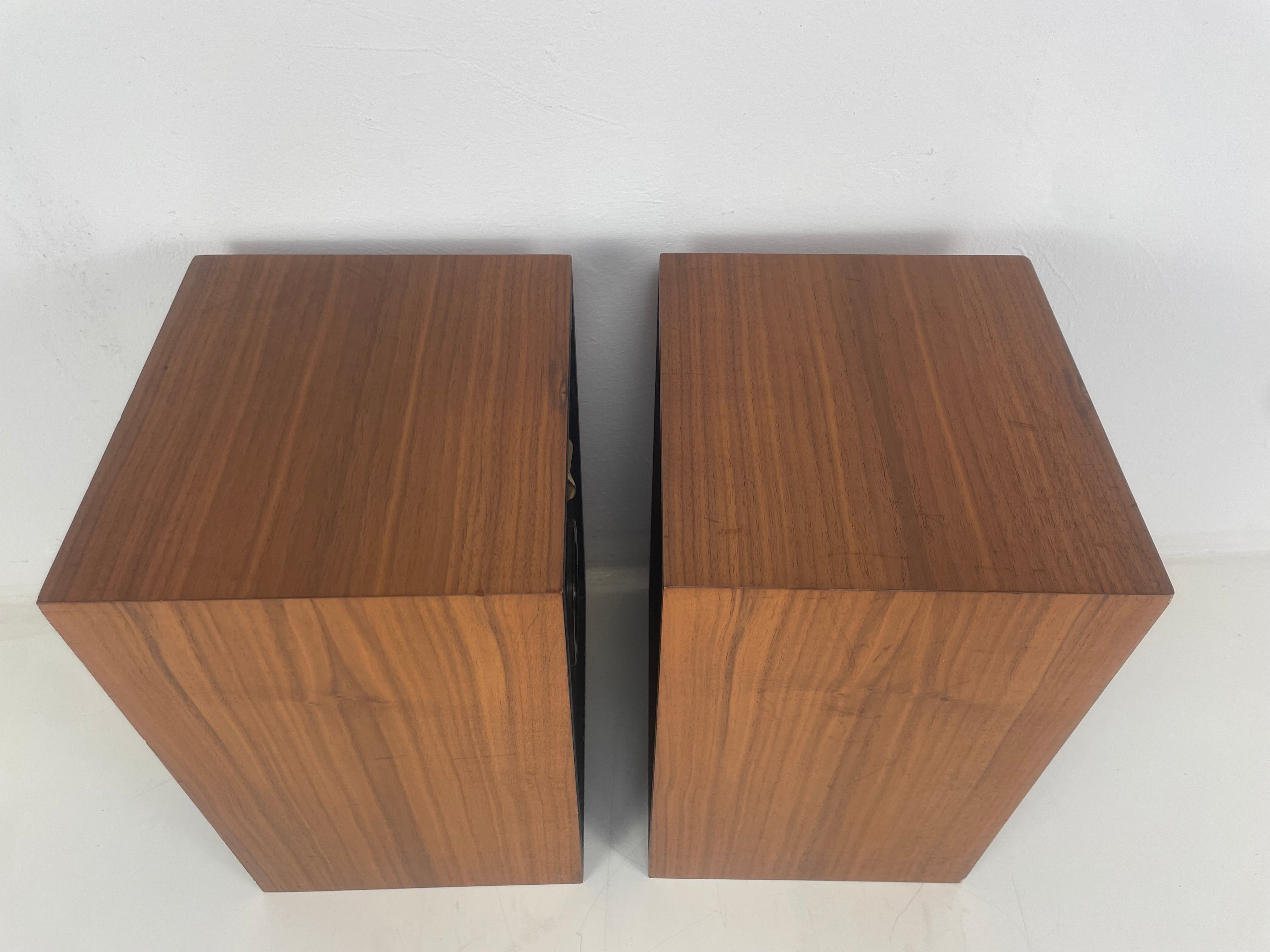 Wharfedale - Denton 2 - Passive Bookshelf Speakers - 6Ω