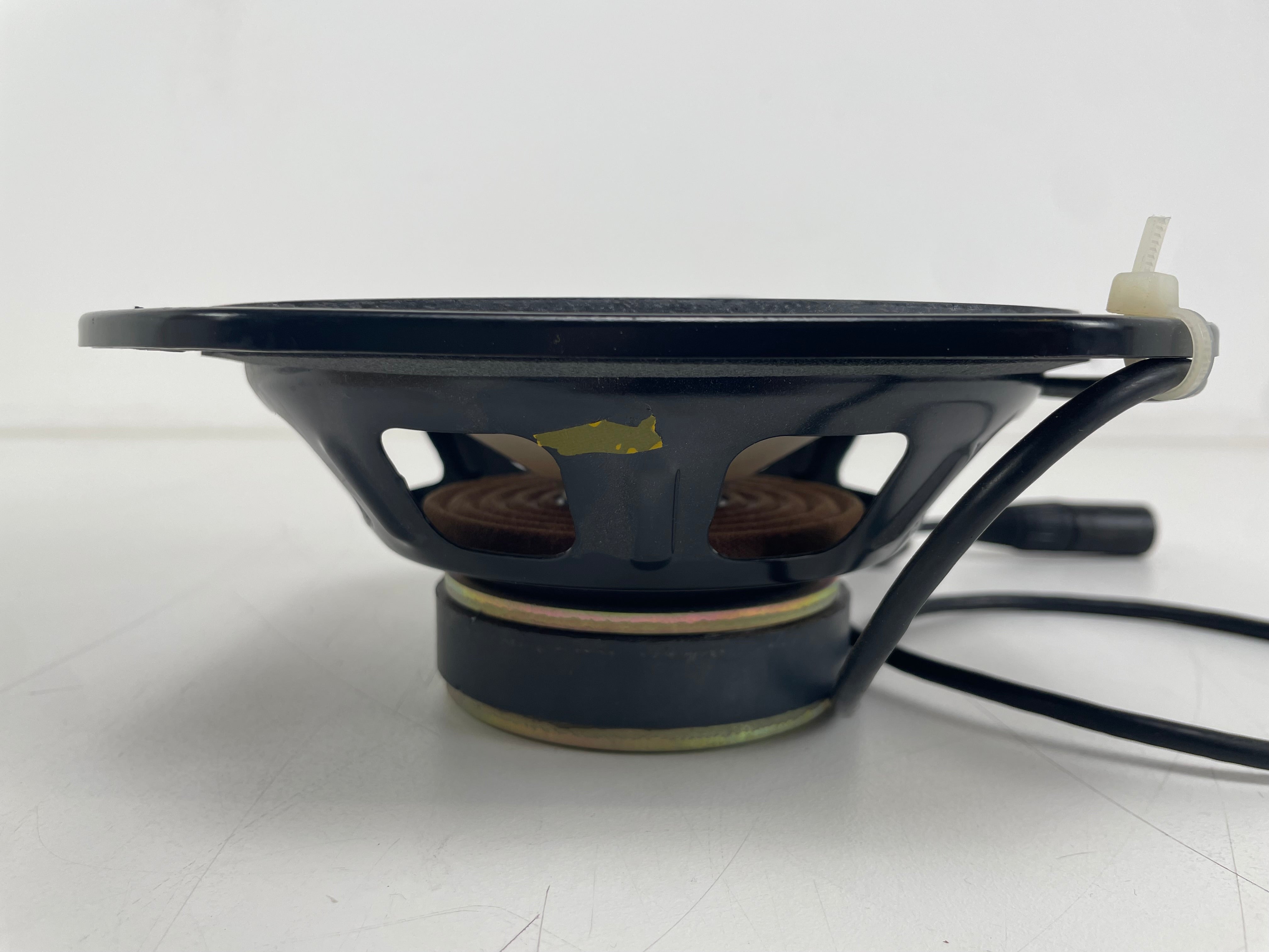 Yamaha - NS10 original woofer -  Subkick - Microphone