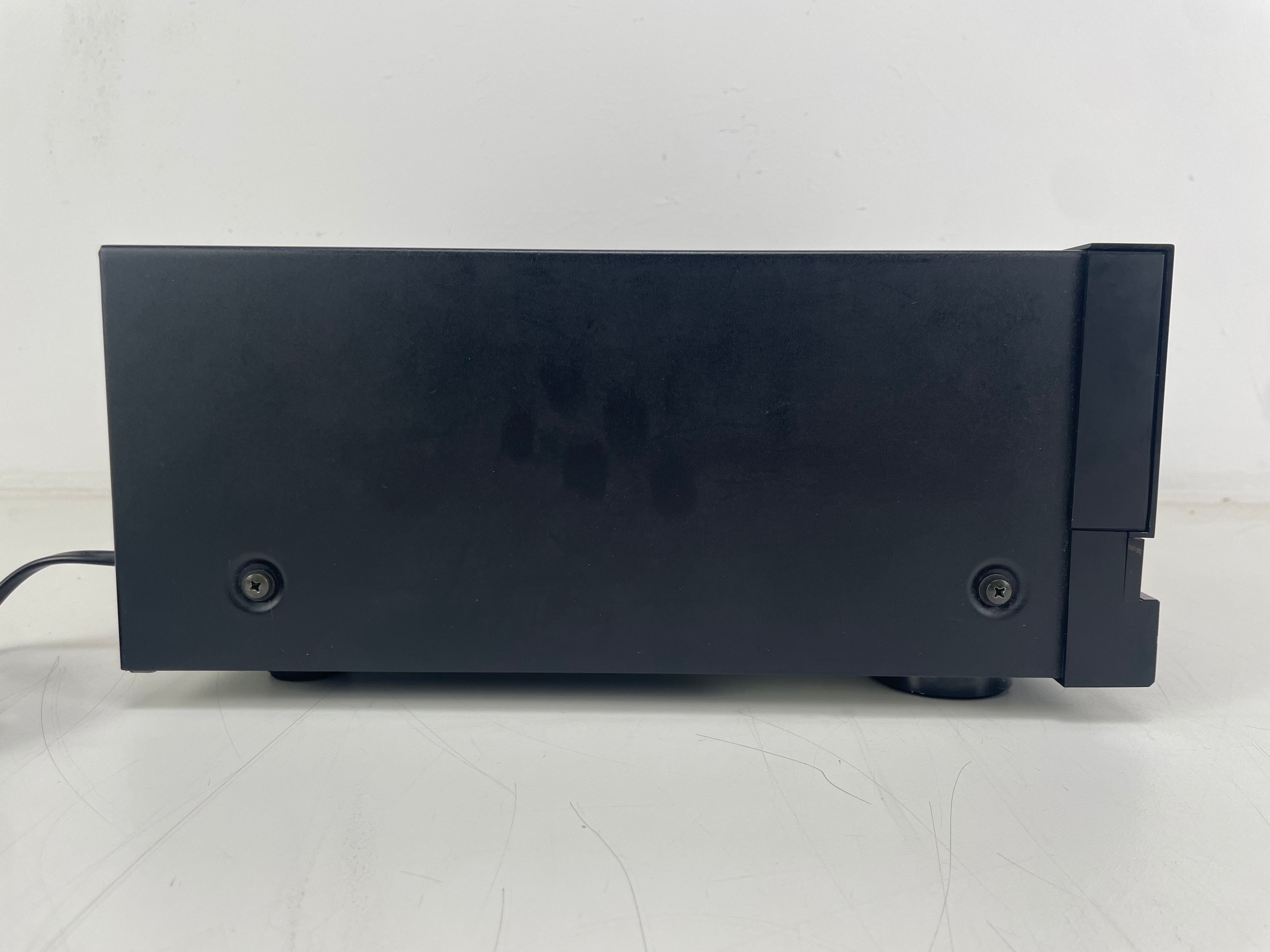 Luxman - LV-105 - Stereo Integrated Amplifier - Inc. Original Box/Manual - Mint - Serviced (Repaired)