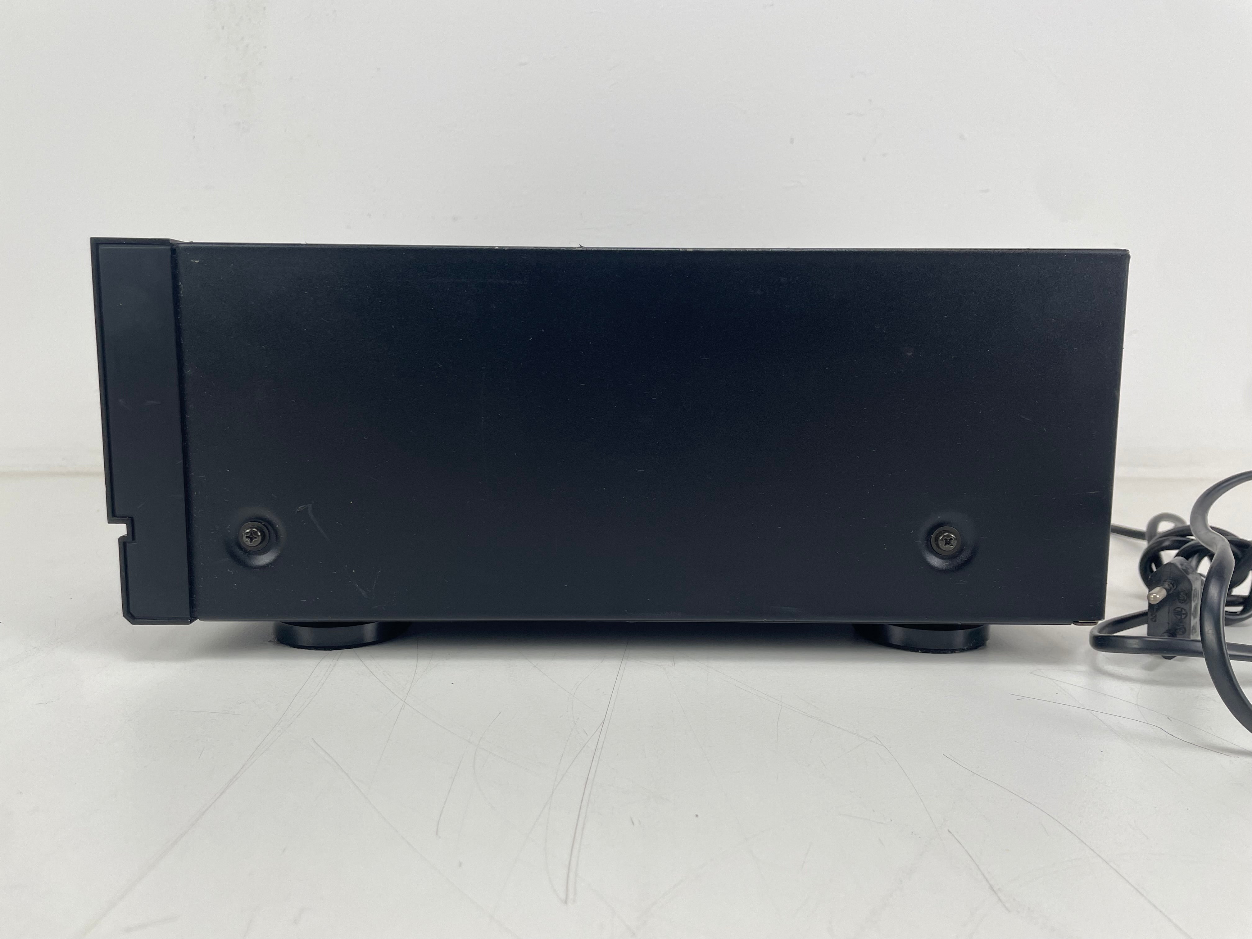 Luxman - D-103u - Compact Disc Player - Tube CD Player