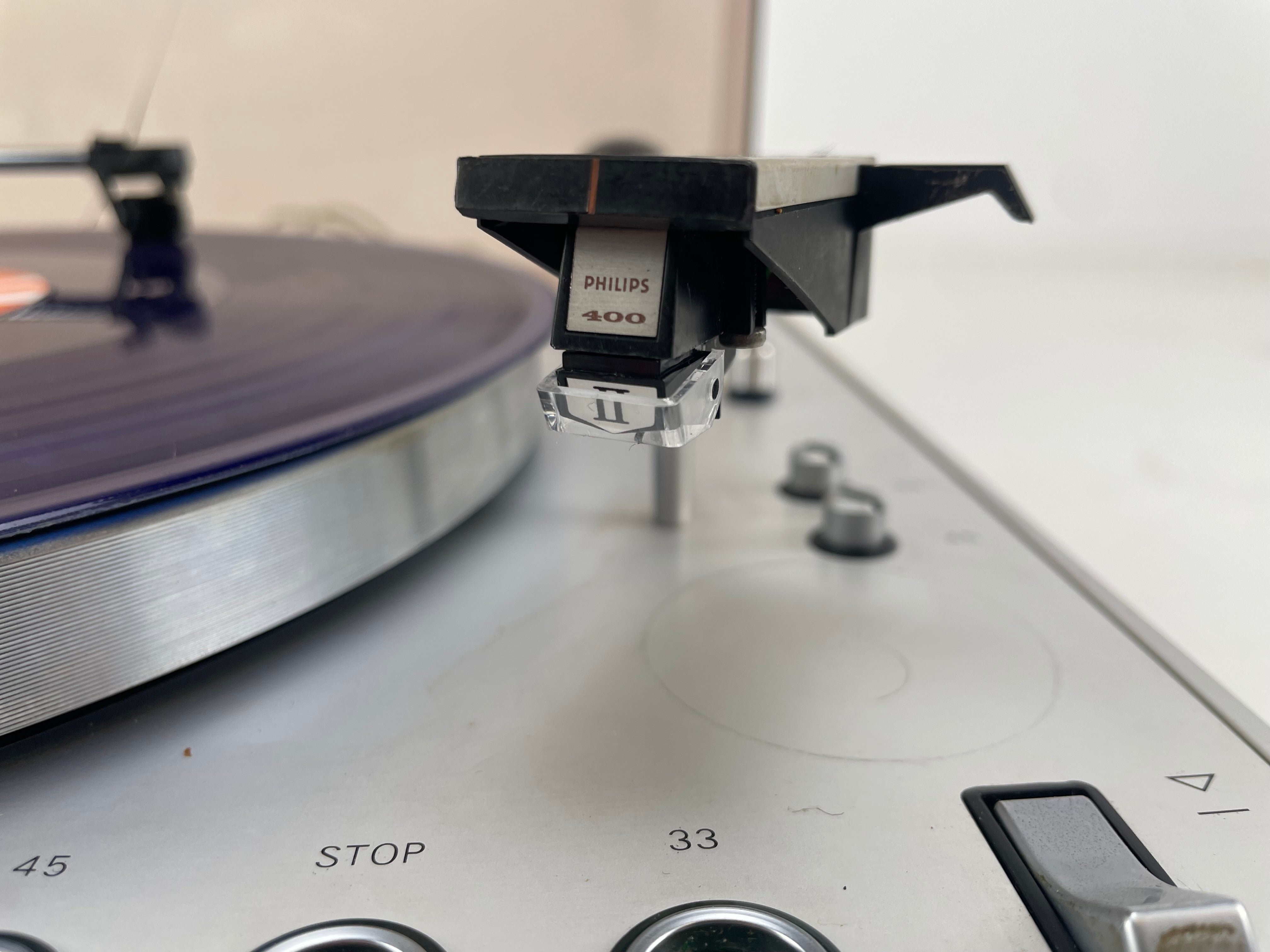 Philips - 212 Turntable - Belt-Drive + Discofoon Brush