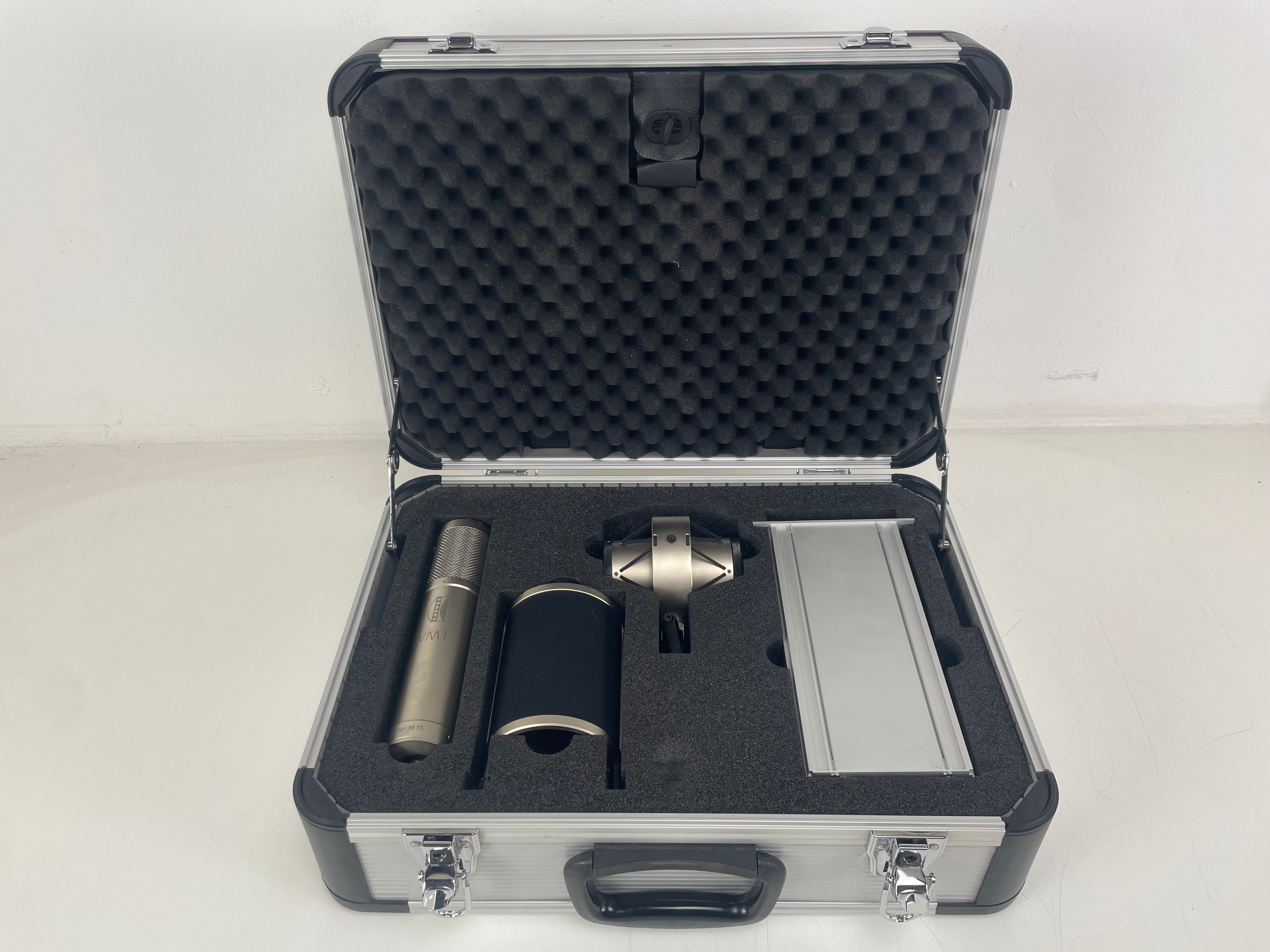 Brauner - VM-1 - Tube Microphone - Mint - Inc. Accesoires/Cables/Manual/PSU