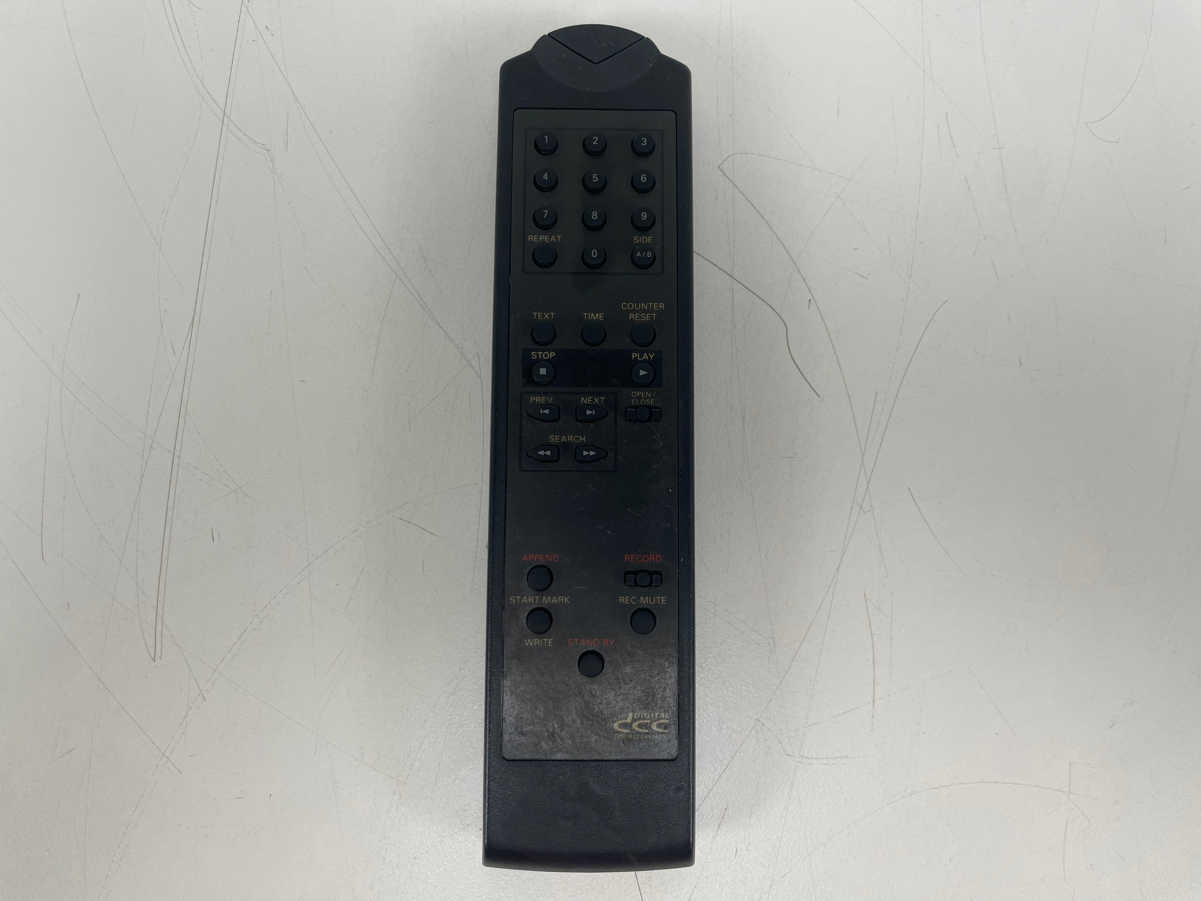 Philips - 70DCC 300/00 - Digital Compact Cassette Player - Inc. Remote