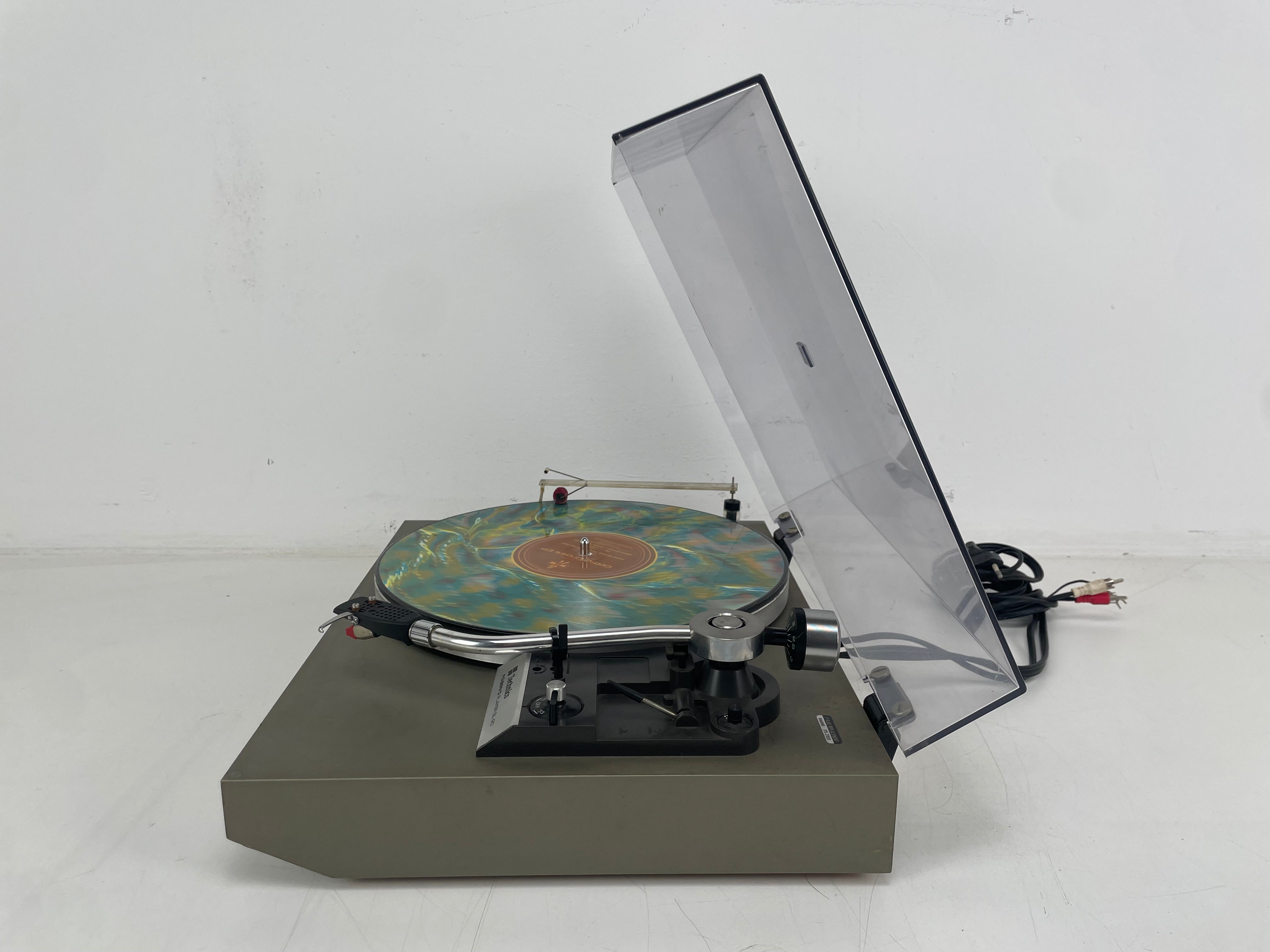Technics - SL-20 - Belt-Drive Turntable - AT-10 stylus - Inc. Dustcover/Dust-Bug