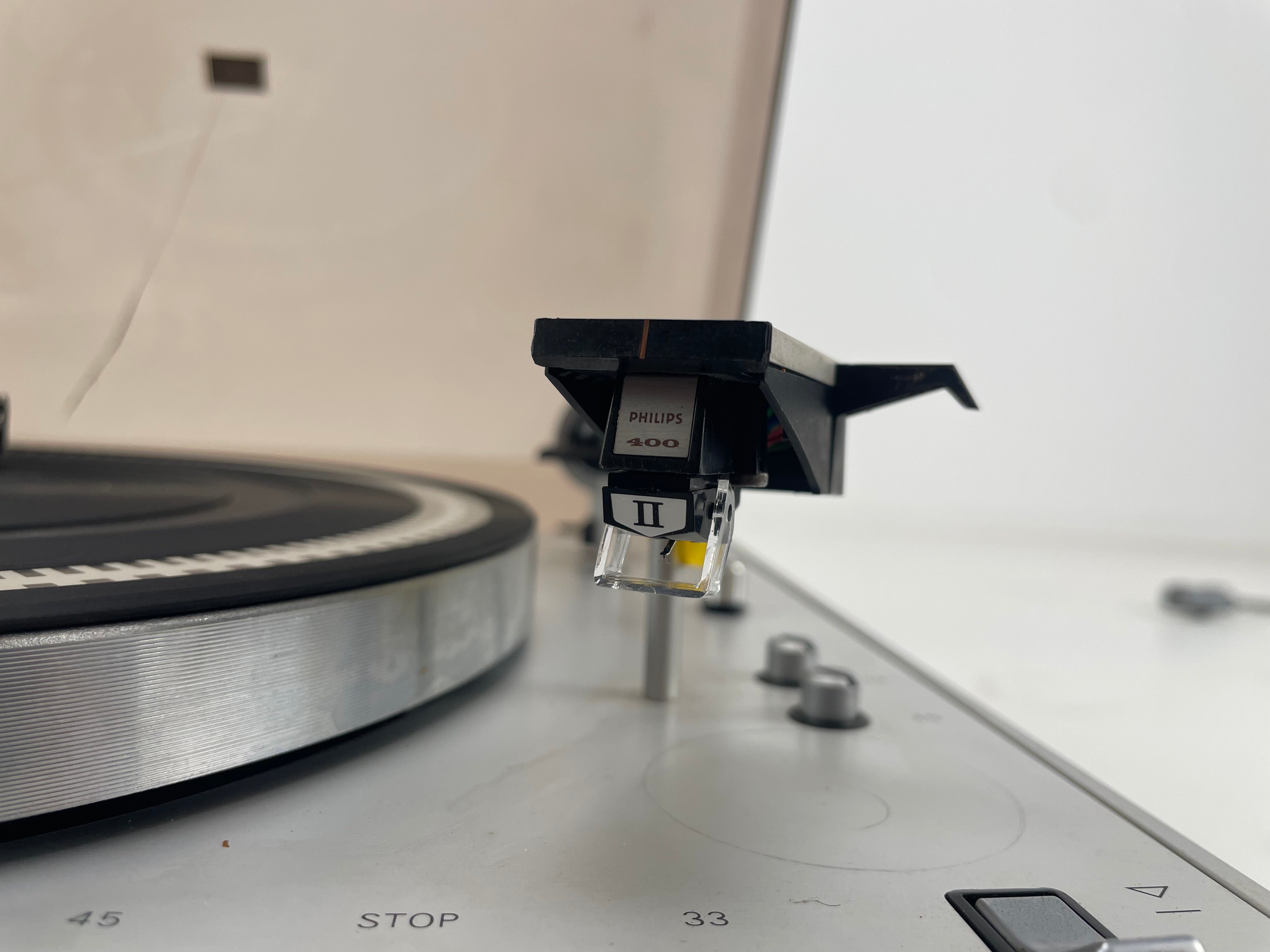 Philips - 212 Turntable - Belt-Drive + Discofoon Brush