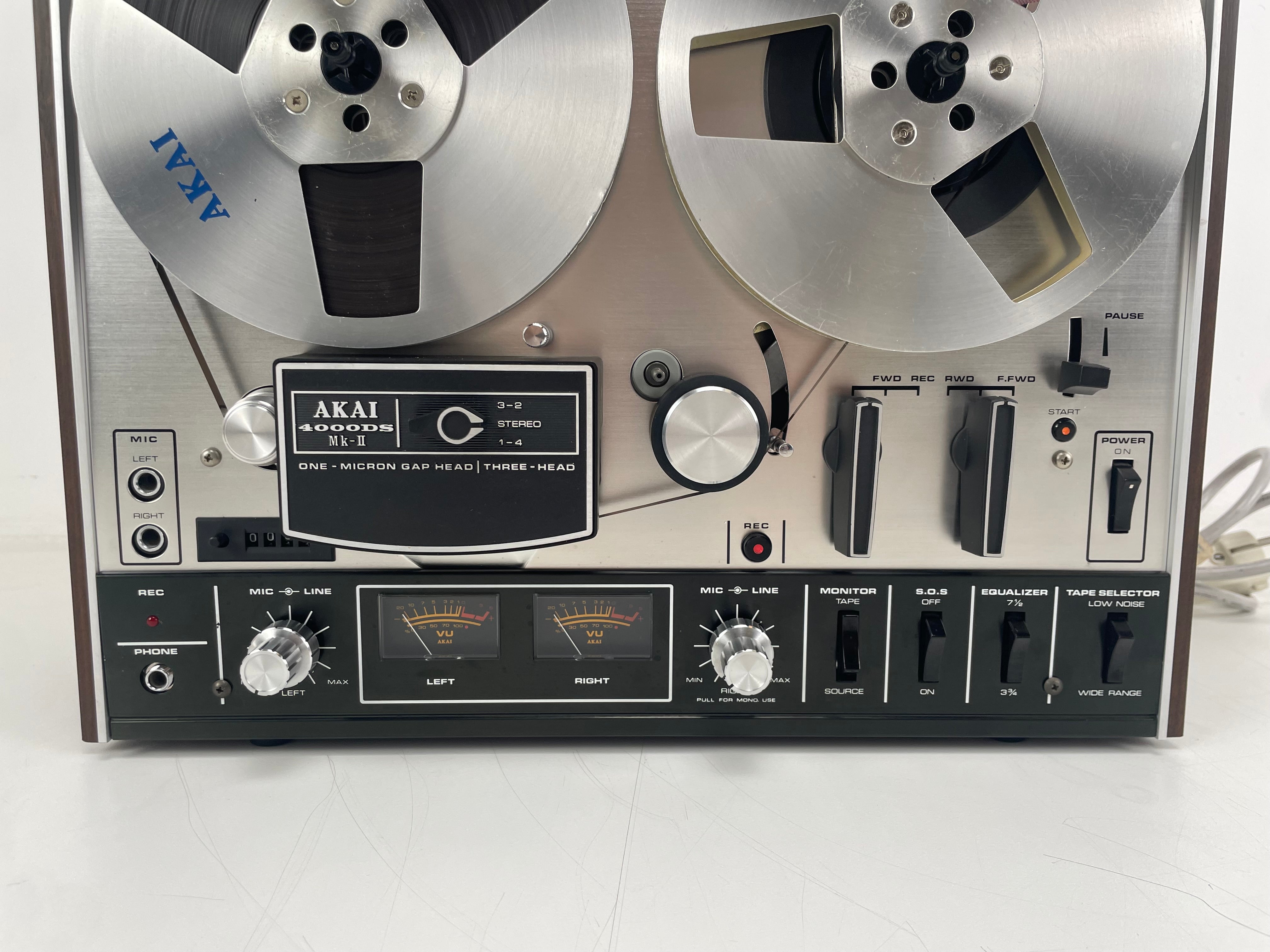 Akai - 4000DS MK2 - 18CM Reel-to-Reel Recorder - 3-Head - Serviced (Repaired/New Belts)