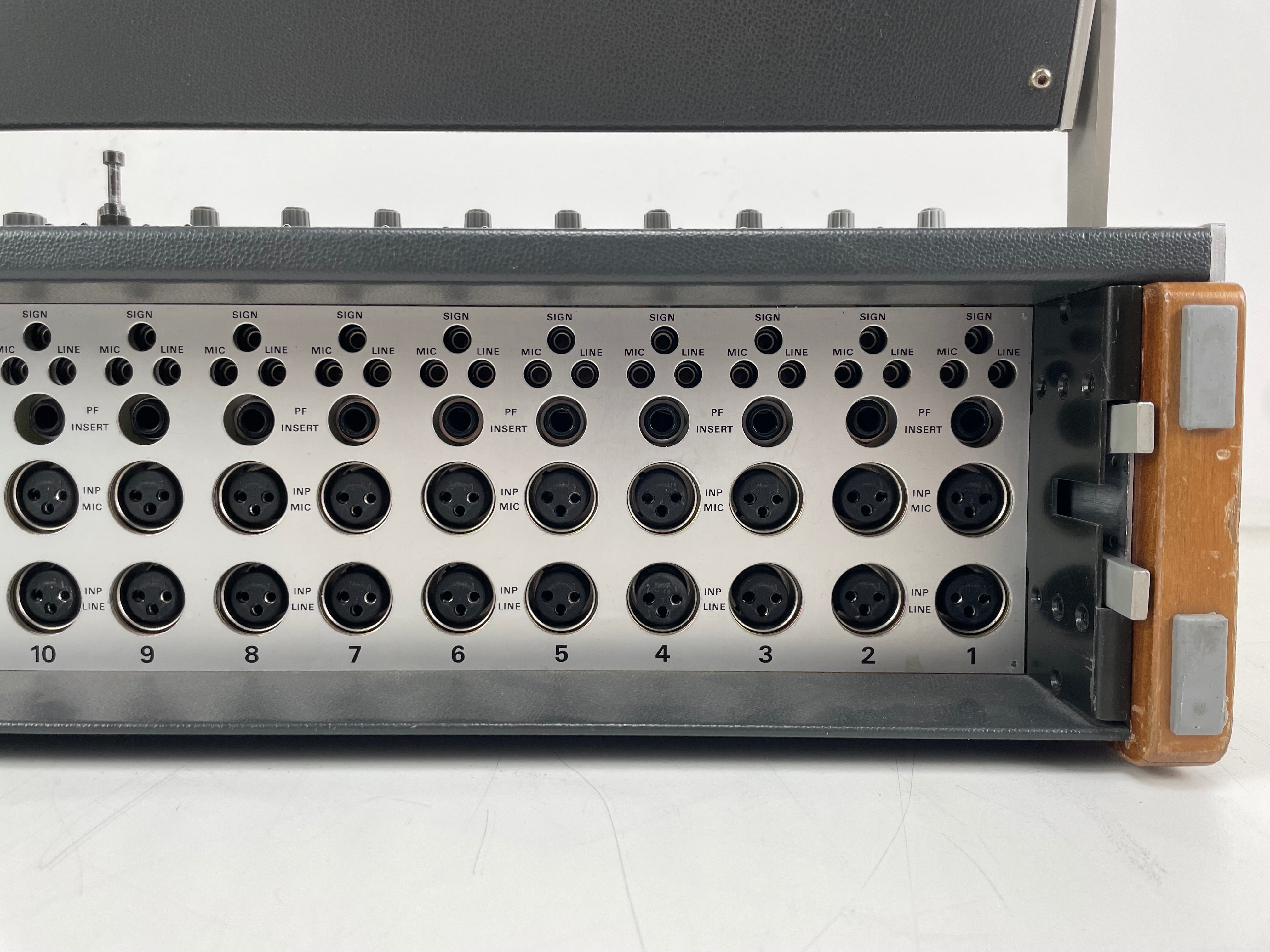 Studer - 169 - Studio Mixer - Inc. Manual/Spare-Parts/Breakout-Box - Serviced (Recapped)